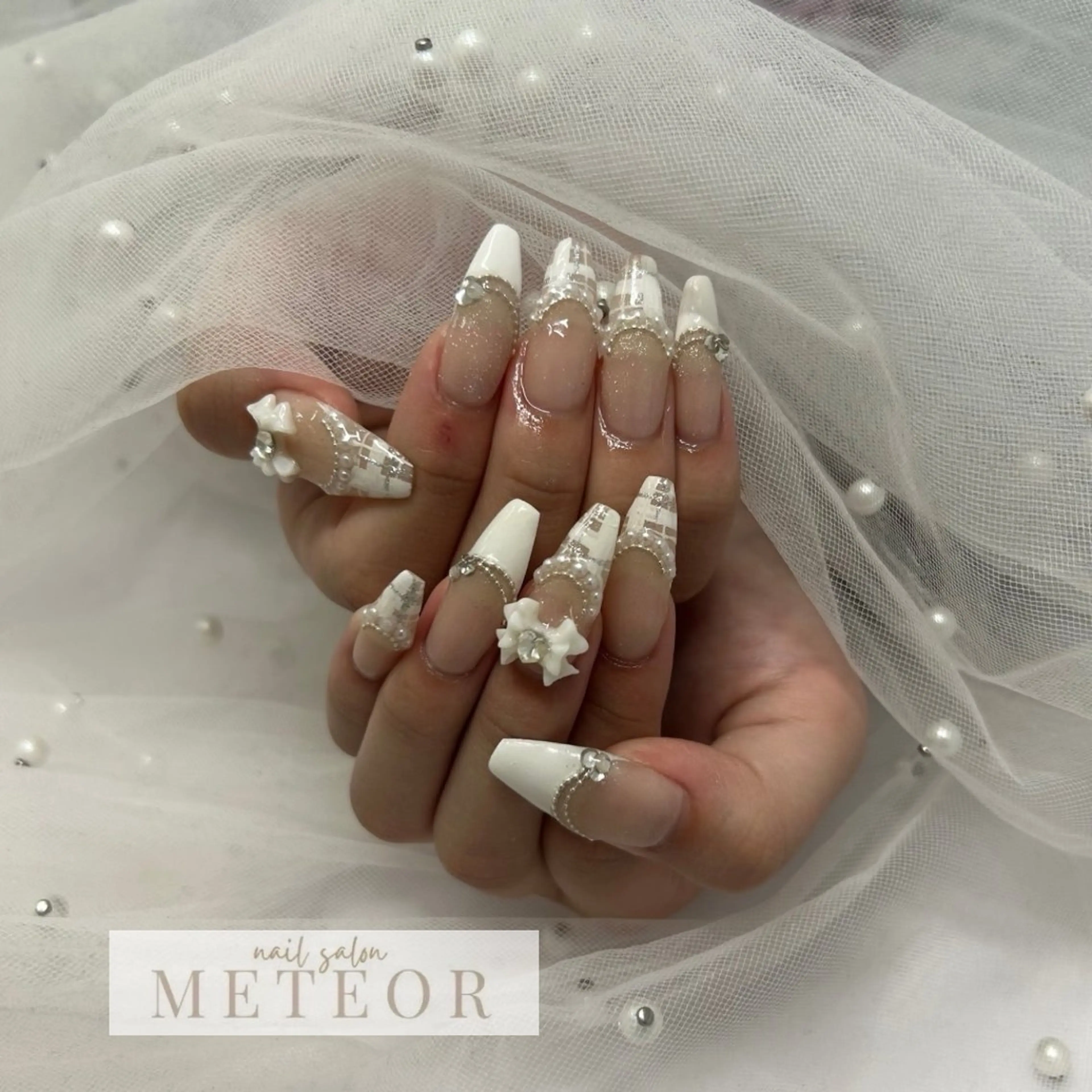 ネイル フレンチネイル ワンホンネイル ハンドネイル nailsalon meteor所属・METEOR💫 staffのネイルデザイン