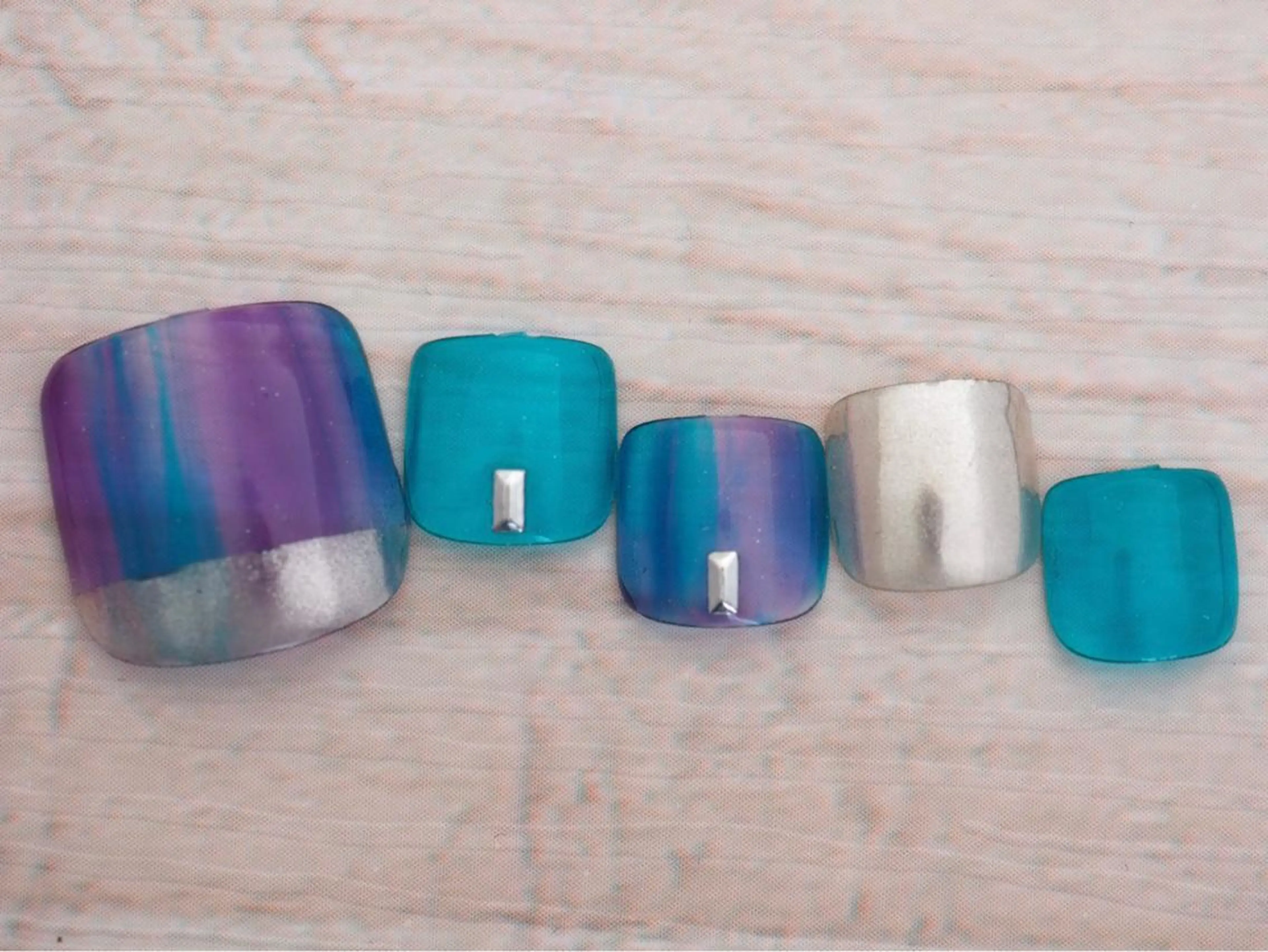 ネイル トップネイリスト Ribbon立川店のネイルデザイン