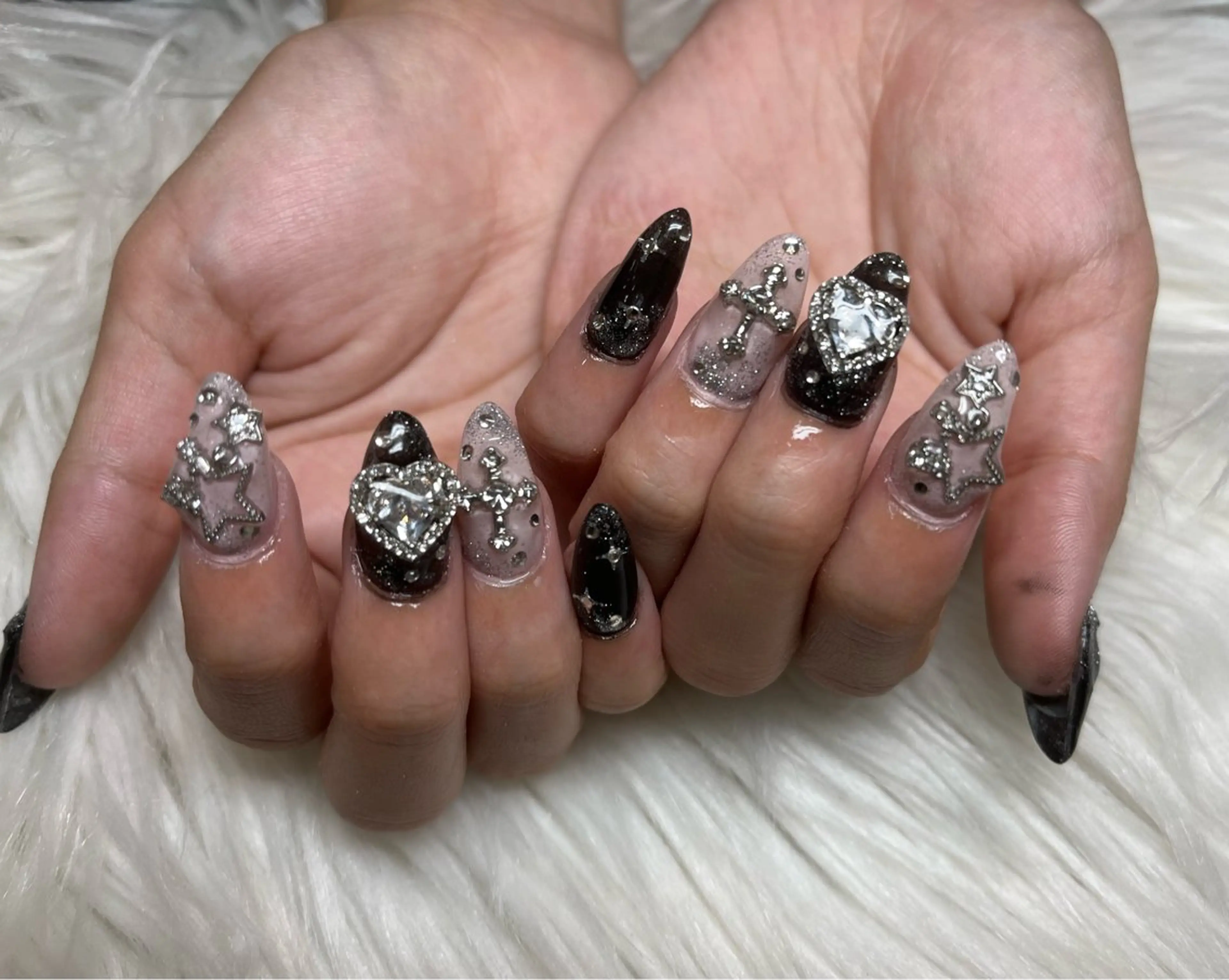 ネイル SOARE🤍 🤍のネイルデザイン