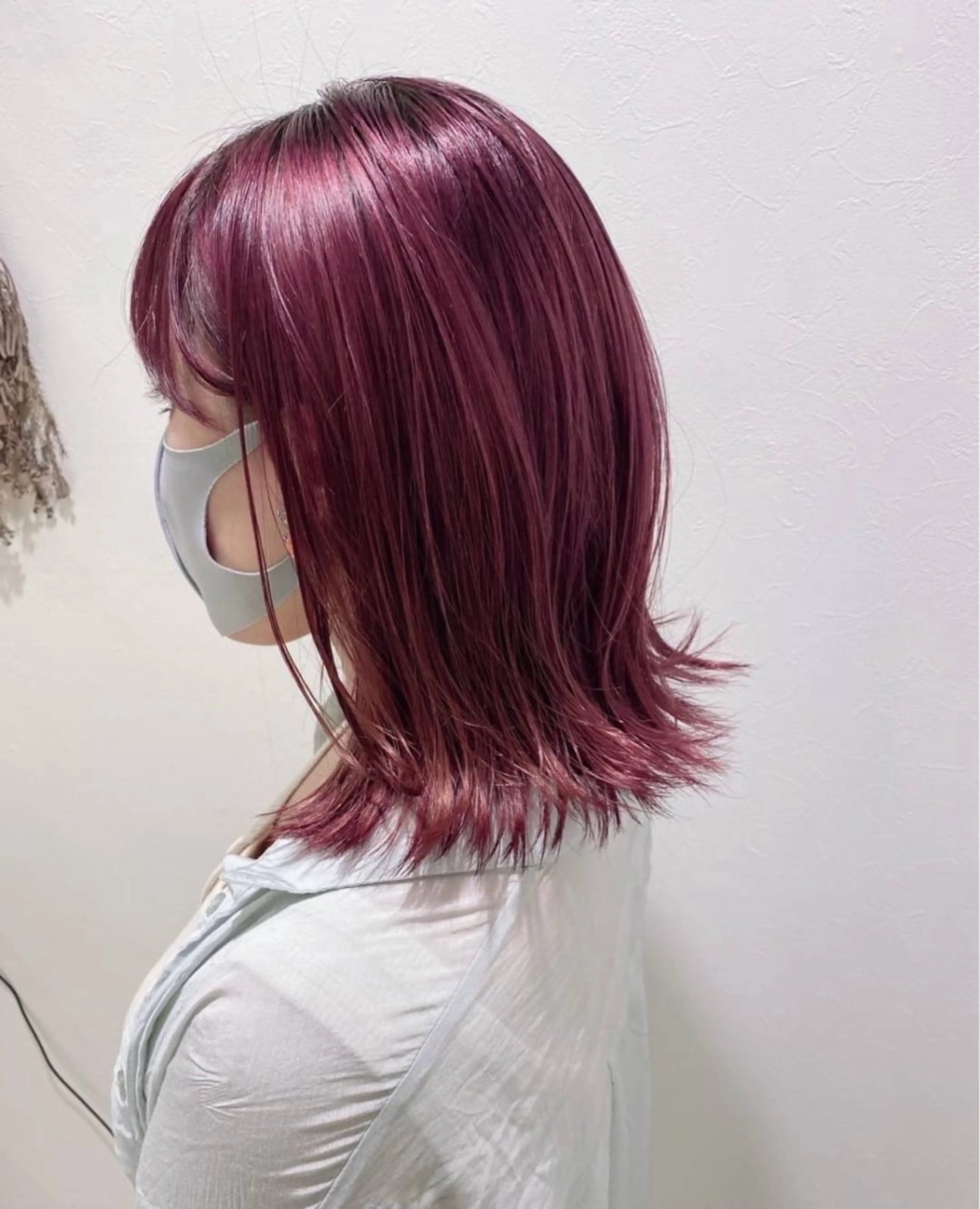 ミディアム カット ヘアカラー 艶カラー/縮毛矯正／ 鴨川育弥のヘアスタイル