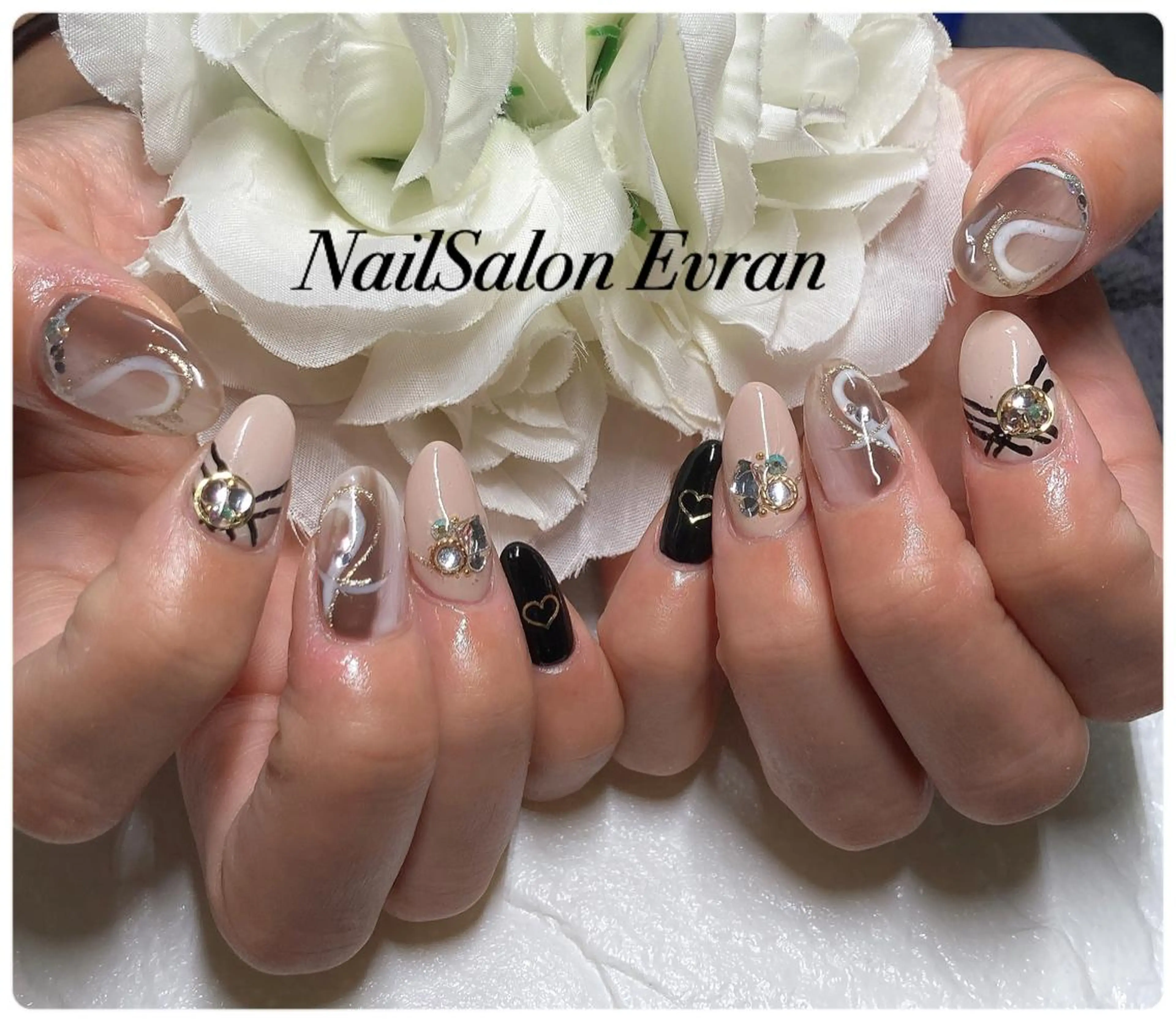 ネイル バレンタイン ハンドネイル Nail salon Evranのネイルデザイン