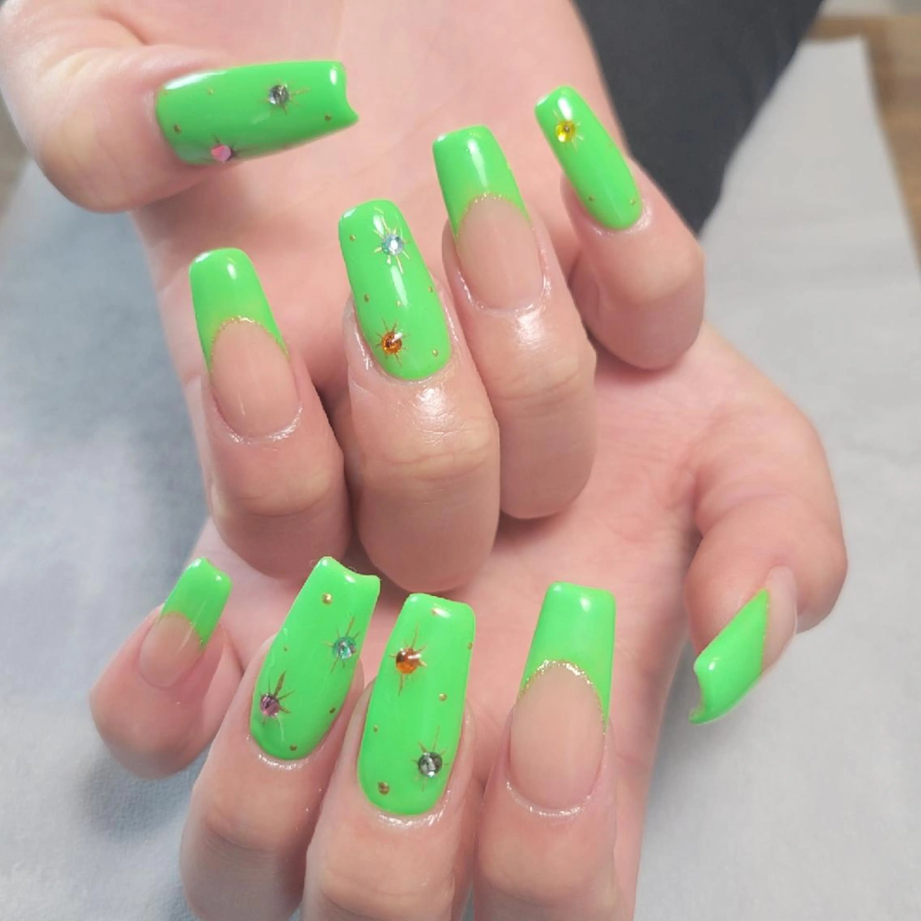 ネイル スカルプネイル ハンドネイル ハンドケア MU5-nail 金山ネイルサロンのネイルデザイン