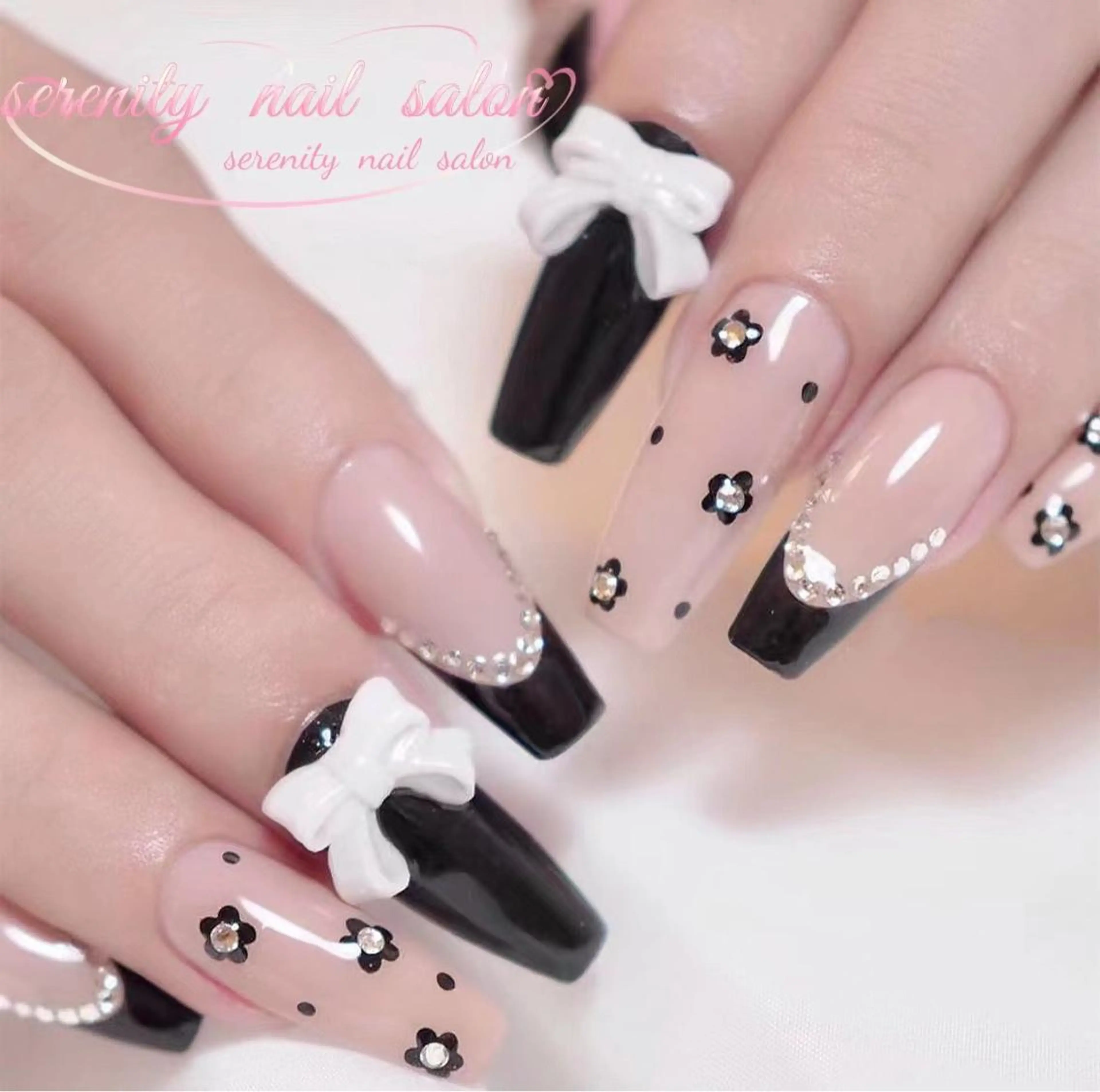 ネイル ハンドネイル ハンドケア ✨Serenity Nail salonのネイルデザイン