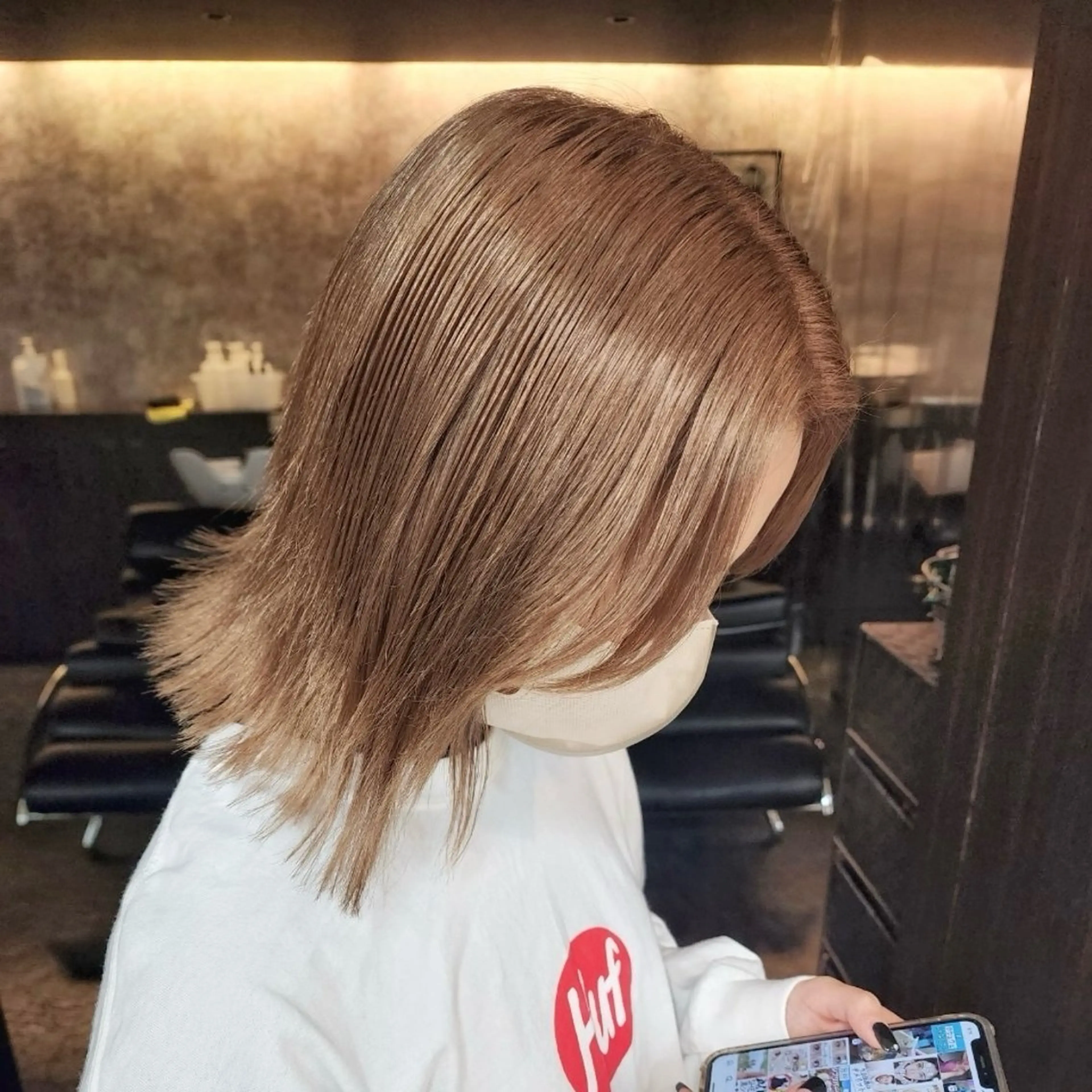 ミディアム カラー 濱田 妃香のヘアスタイル