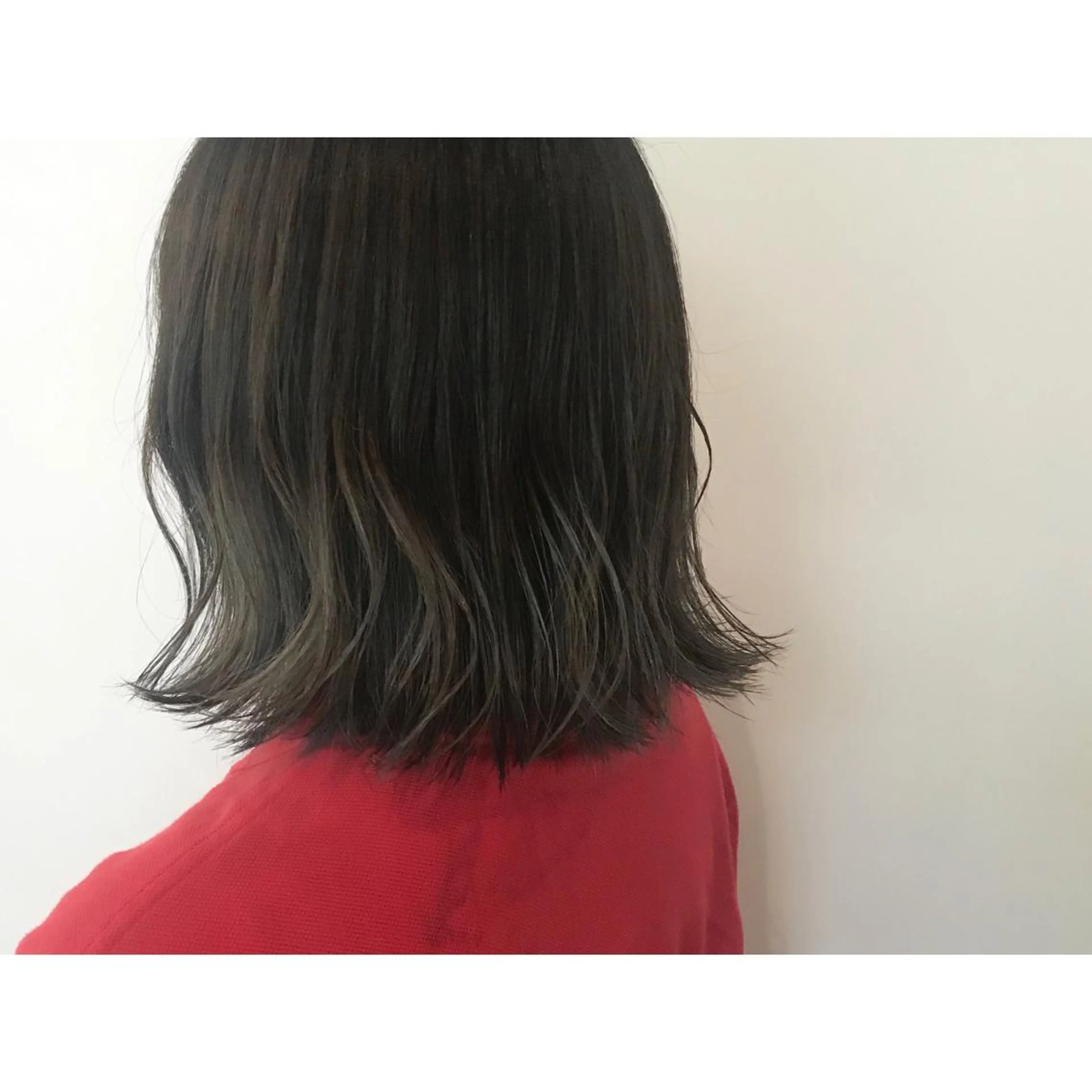 ミディアム カラー ヘアカラー トリートメント karen ☺︎のヘアスタイル