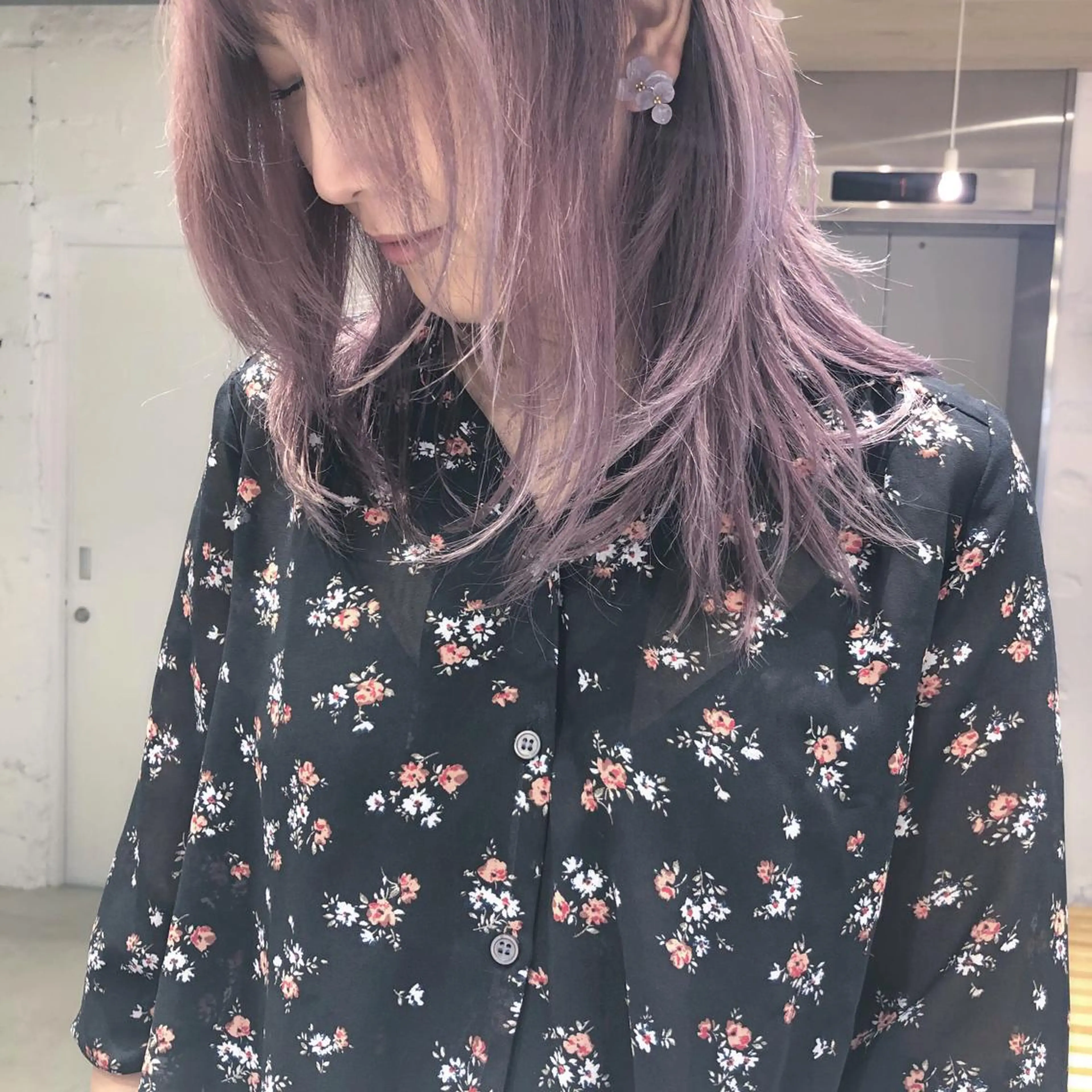 セミロング カラー イルミナカラー ピンクカラー ピンクパープル パープルカラー ORIKA 美容室のヘアスタイル