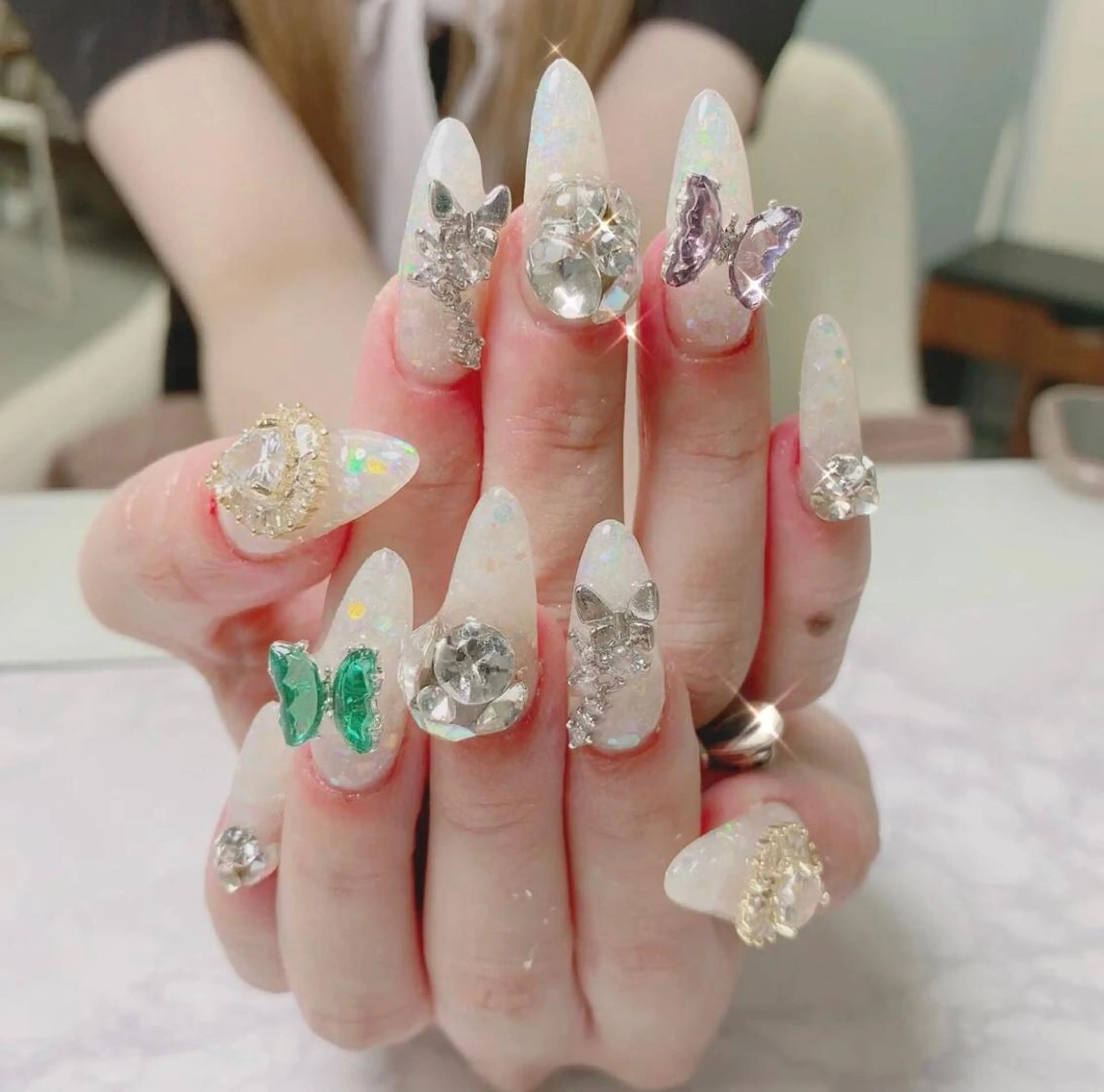 ネイル ハンドネイル Queens みなみのネイルデザイン