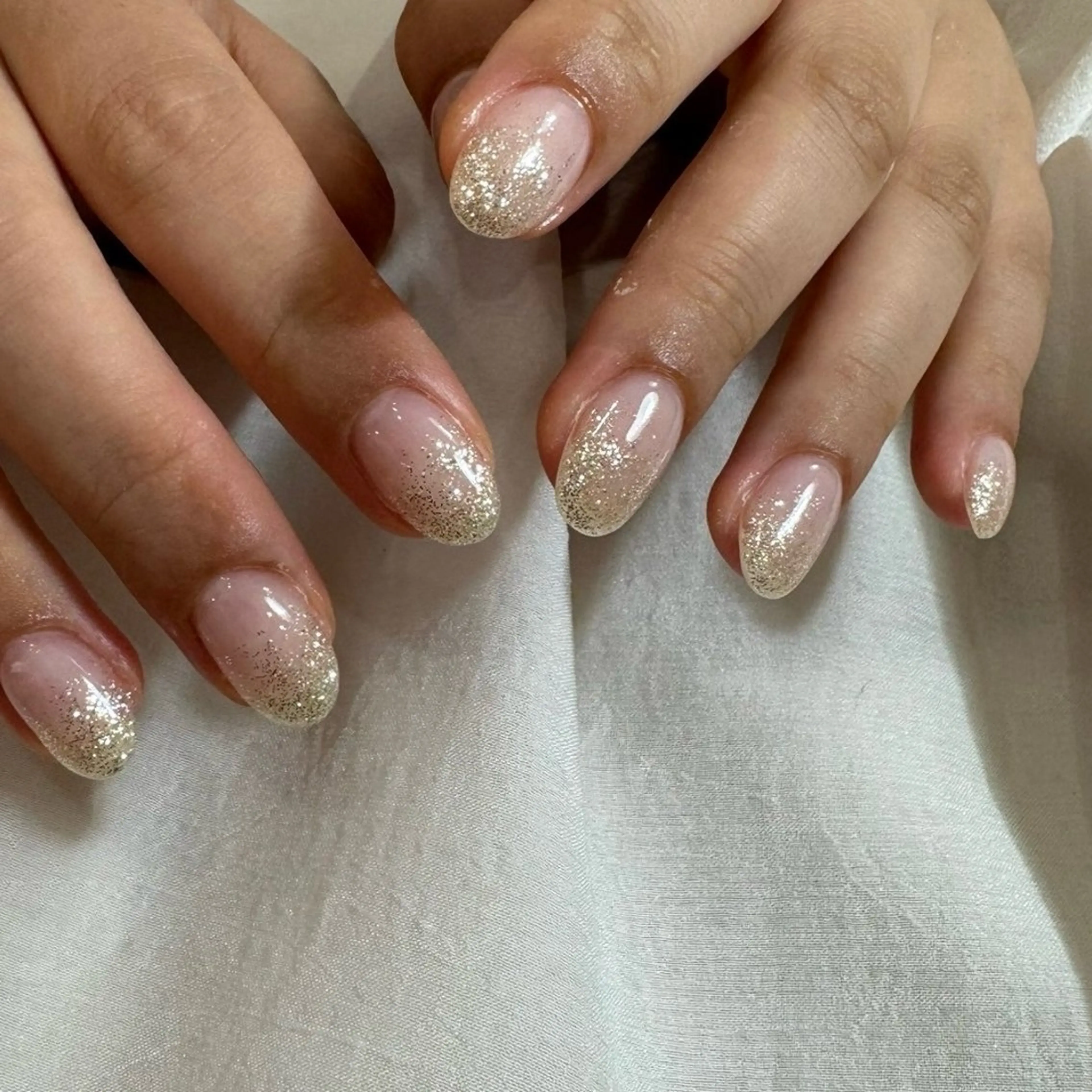 ネイル グラデーション ラメ(グリッター) ラメグラデーション オフィスネイル nail‪◯ petitnanoのネイルデザイン