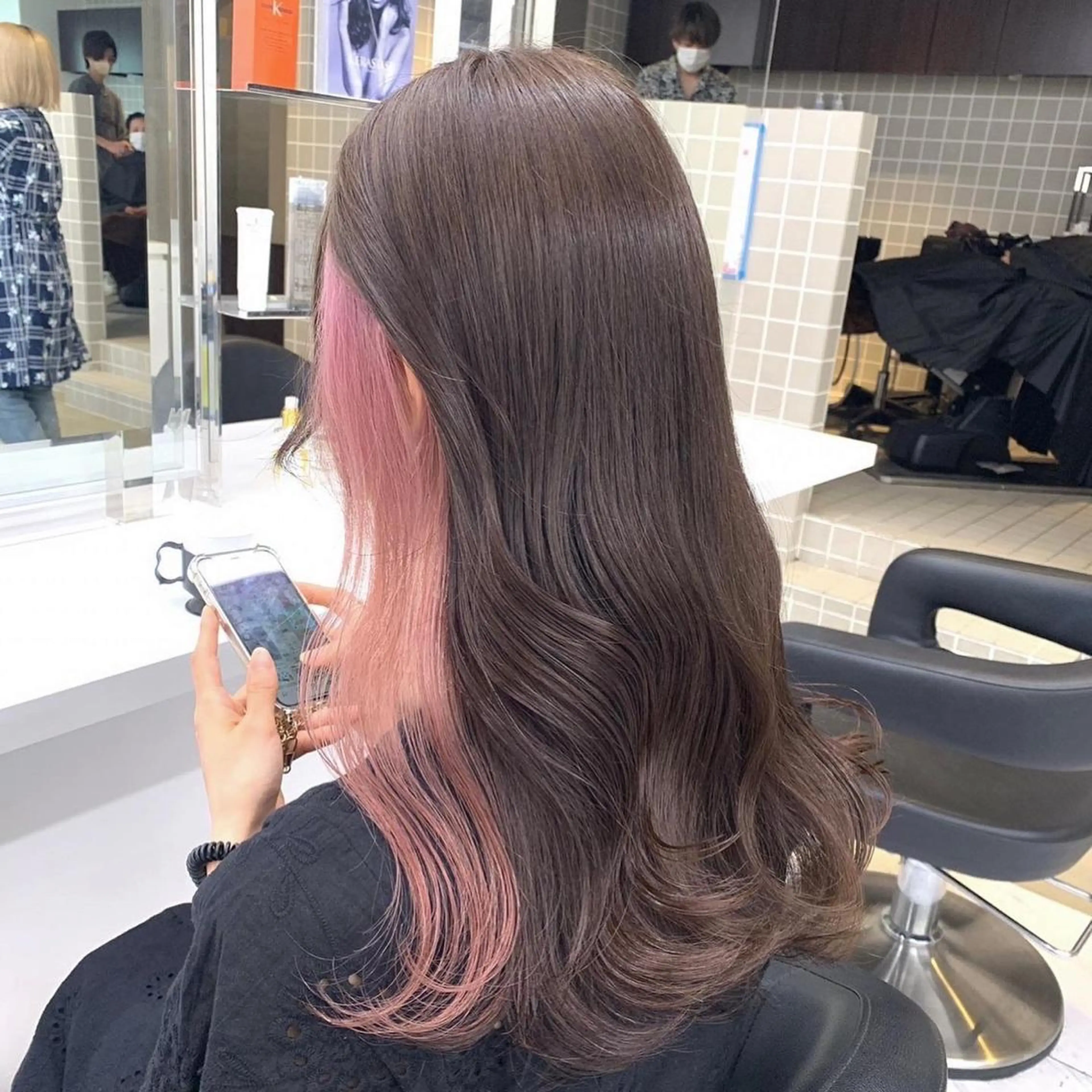 ロング カラー ブリーチなしカラー/ ブラウン/レイヤーのヘアスタイル