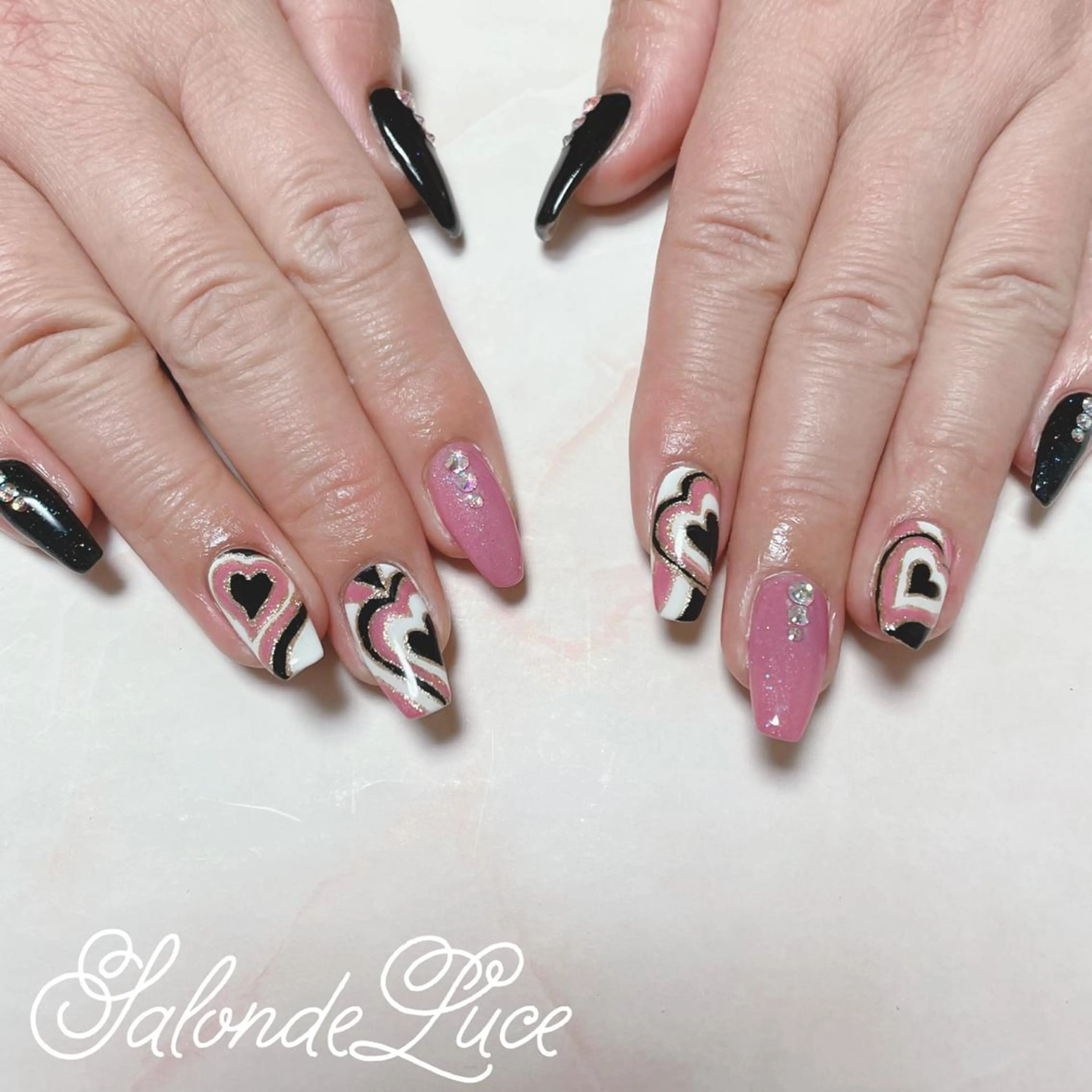 ネイル ハート ハンドネイル Salon de Luceのネイルデザイン