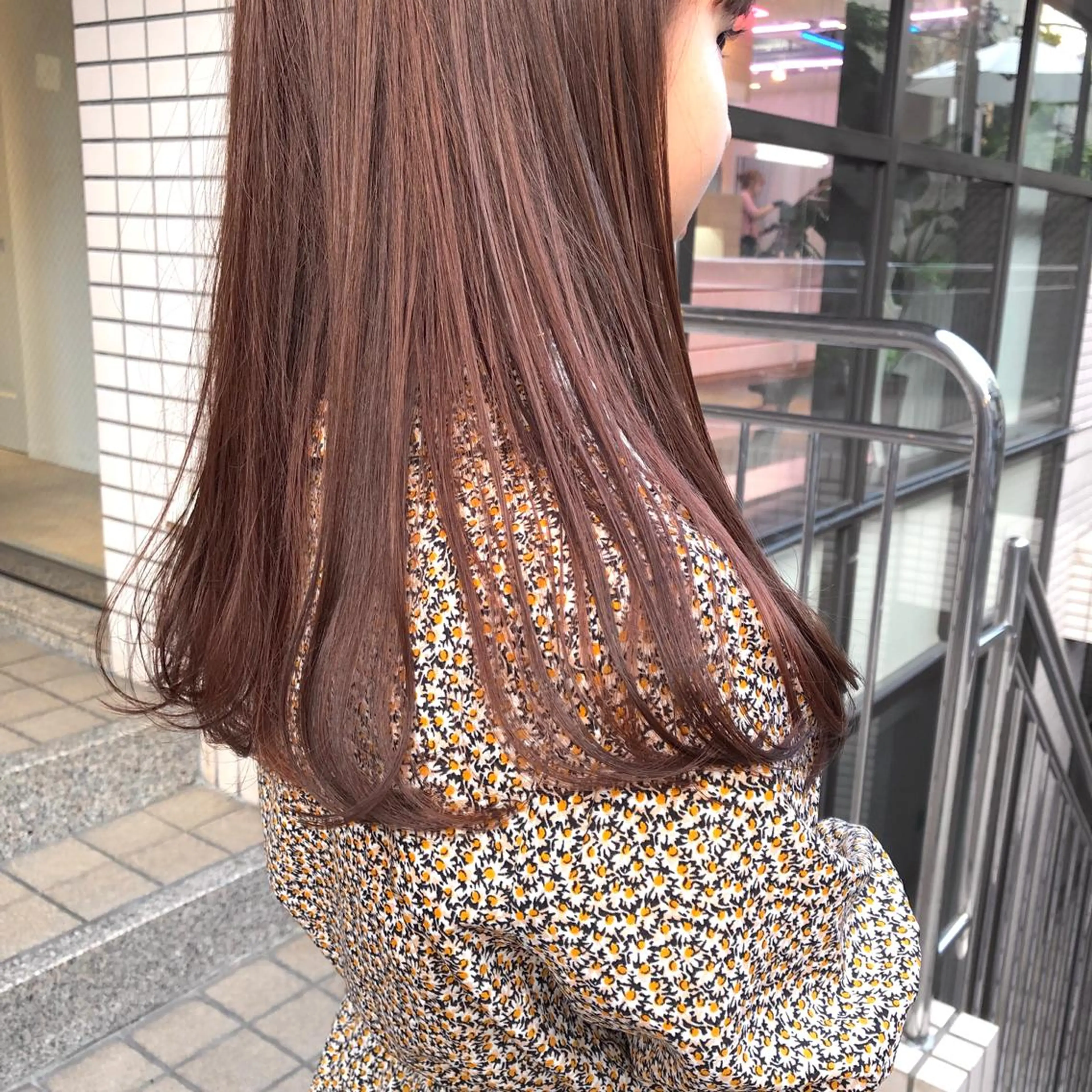 ロング カラー ヘアアレンジ ブリーチ ブラウンカラー ブリーチなしカラー ピンクカラー ピンクブラウン ヘアカラー トリートメント ヘアセット レイヤーカット指名 No.1💖マユカのヘアスタイル