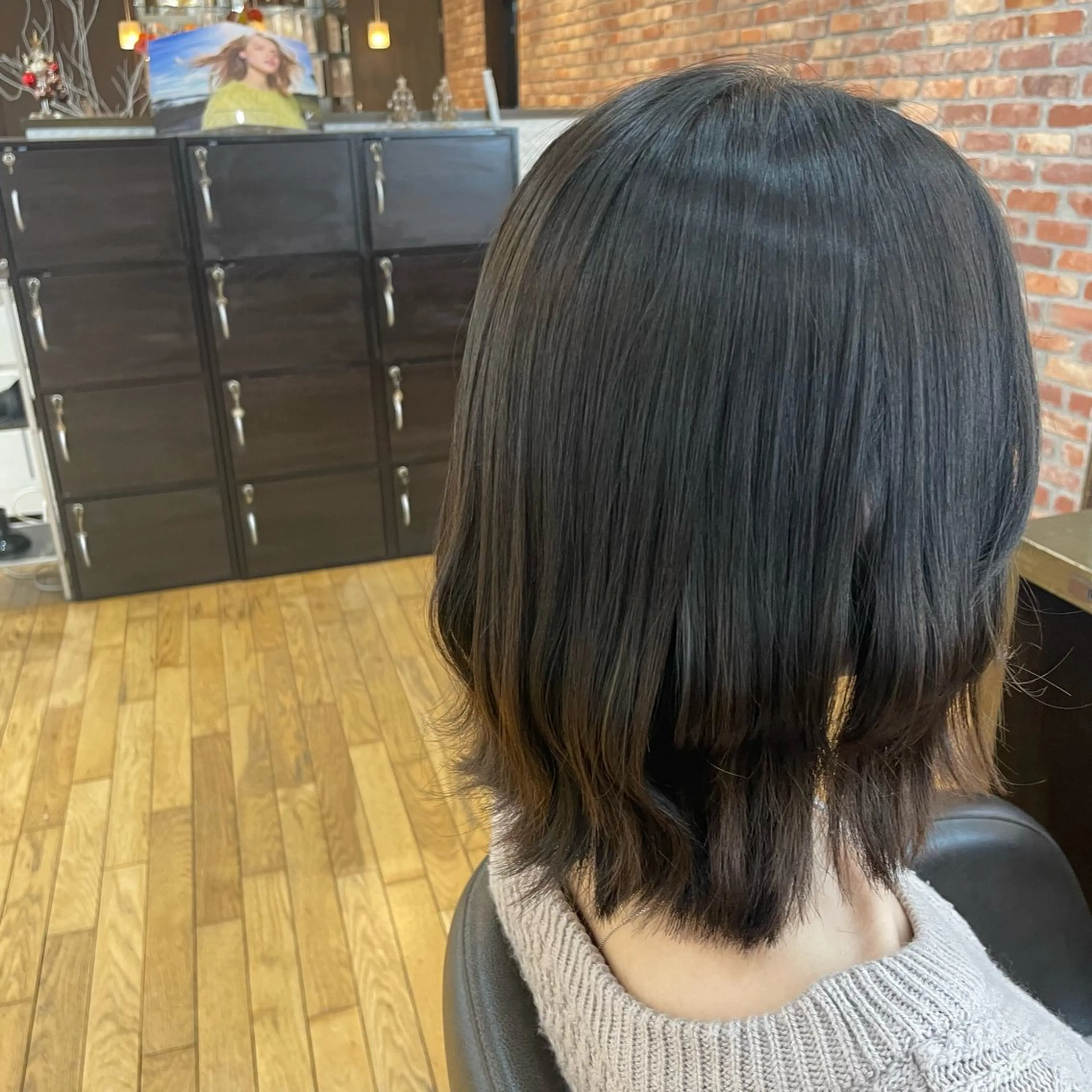 ミディアム 濱口 由華のヘアスタイル