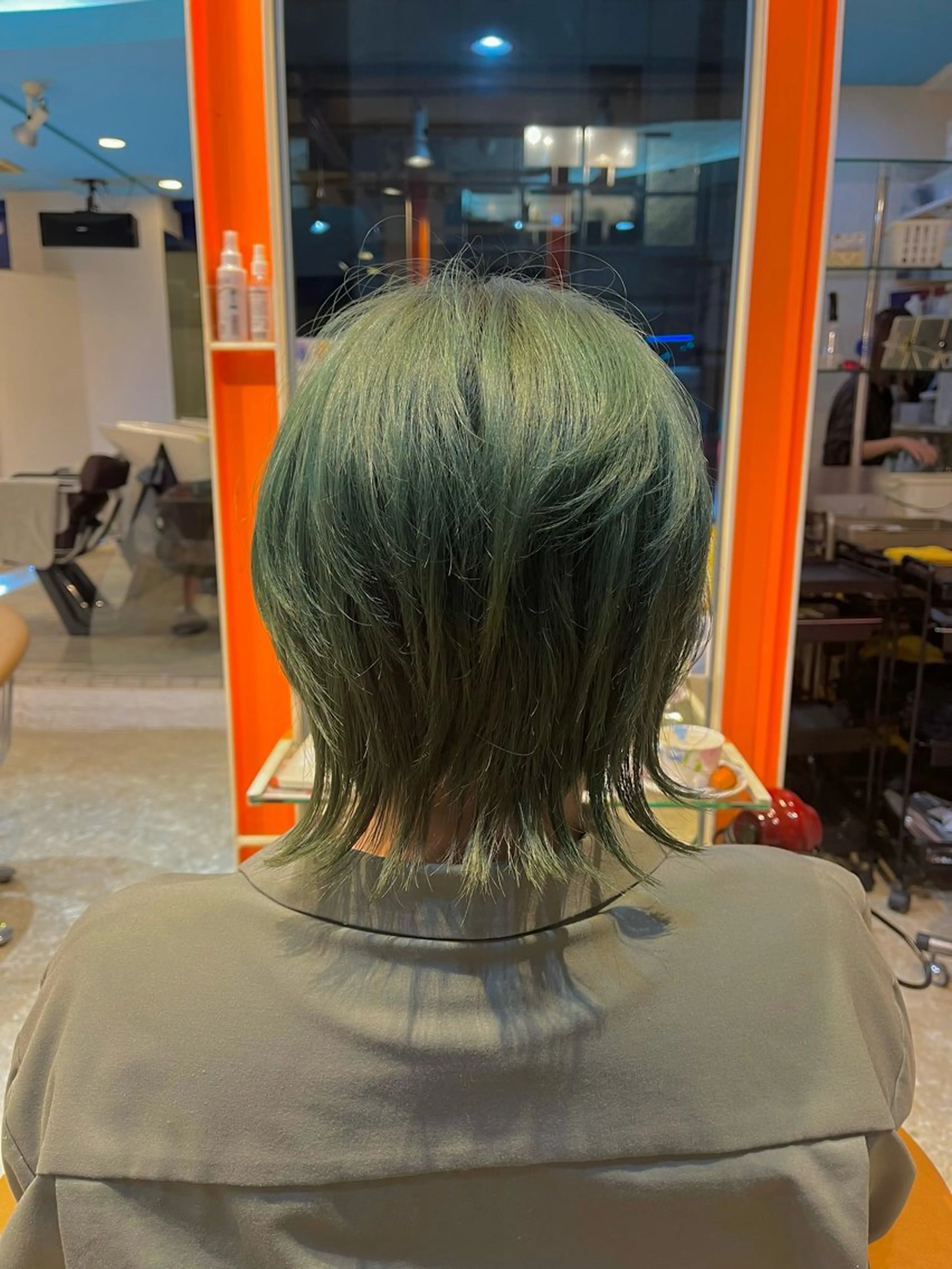 ミディアム カラー ヘアカラー うしだ かおるのヘアスタイル