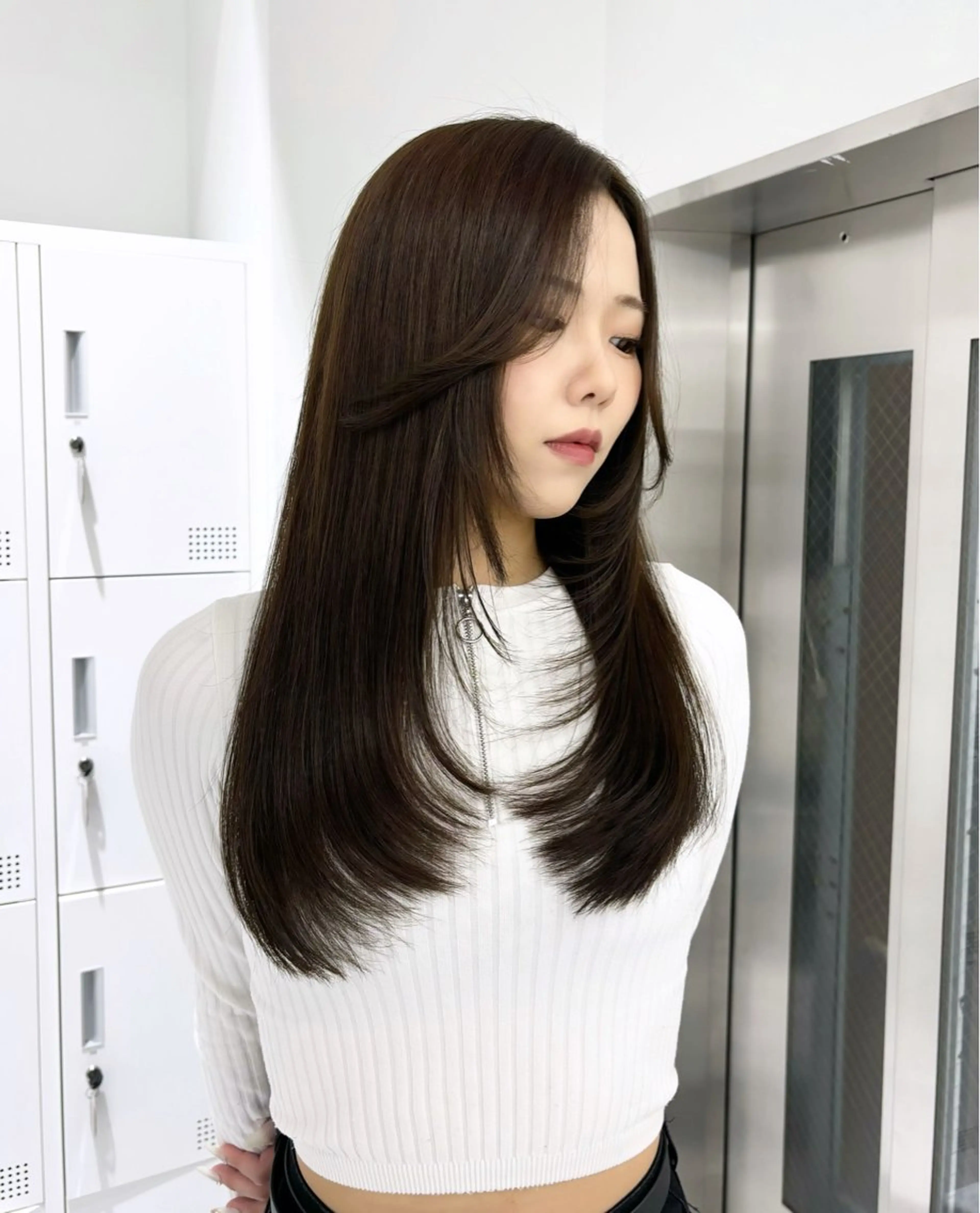 ロング パーマ 顔周りカット レイヤーカット 縮毛矯正 カット ヘアカラー 縮毛矯正 トリートメント Beleza Era所属・韓国レイヤー/ 縮毛矯正🎀minaのヘアスタイル