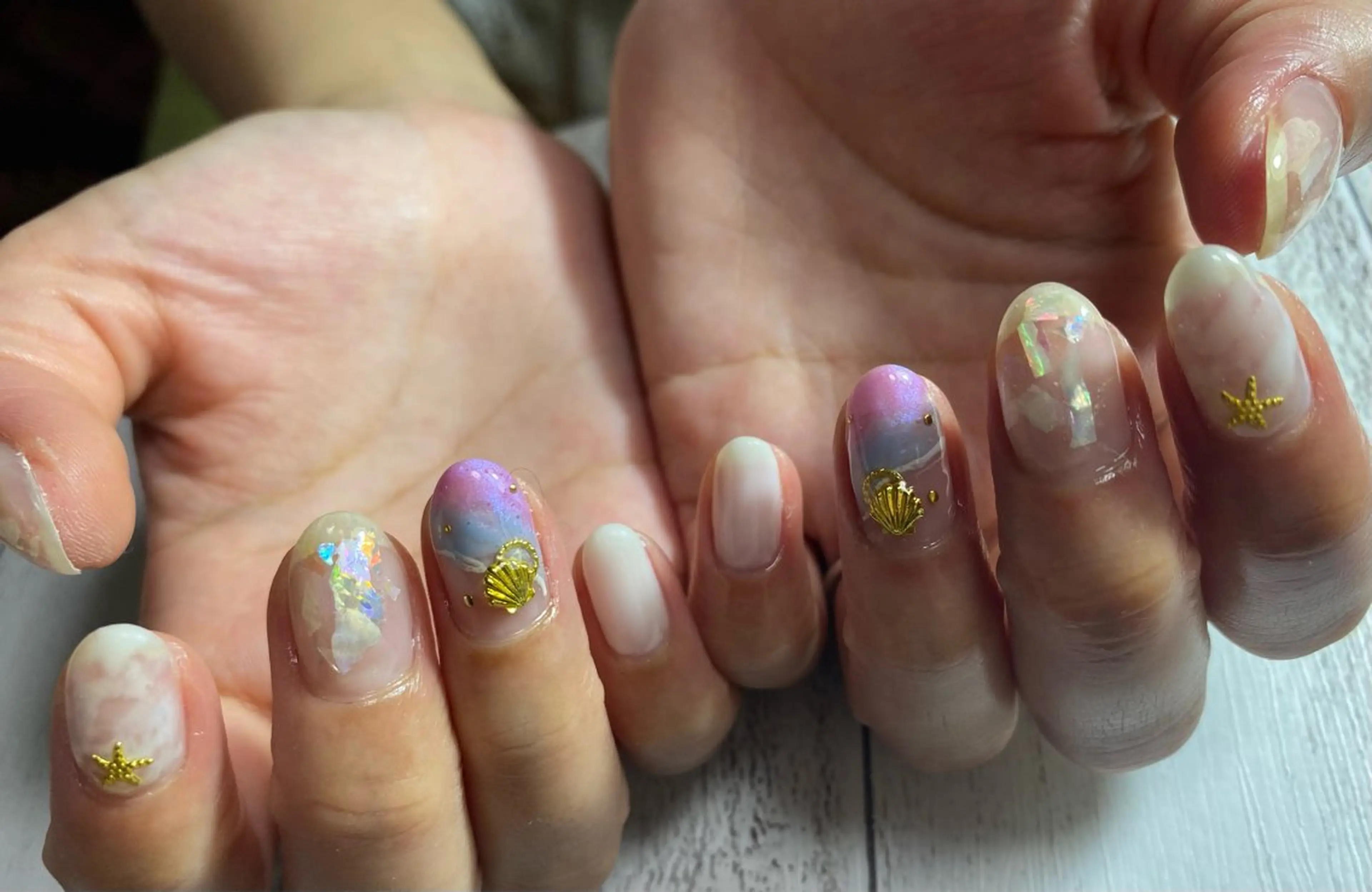 ネイル ハンドネイル NAIL Nutsのネイルデザイン