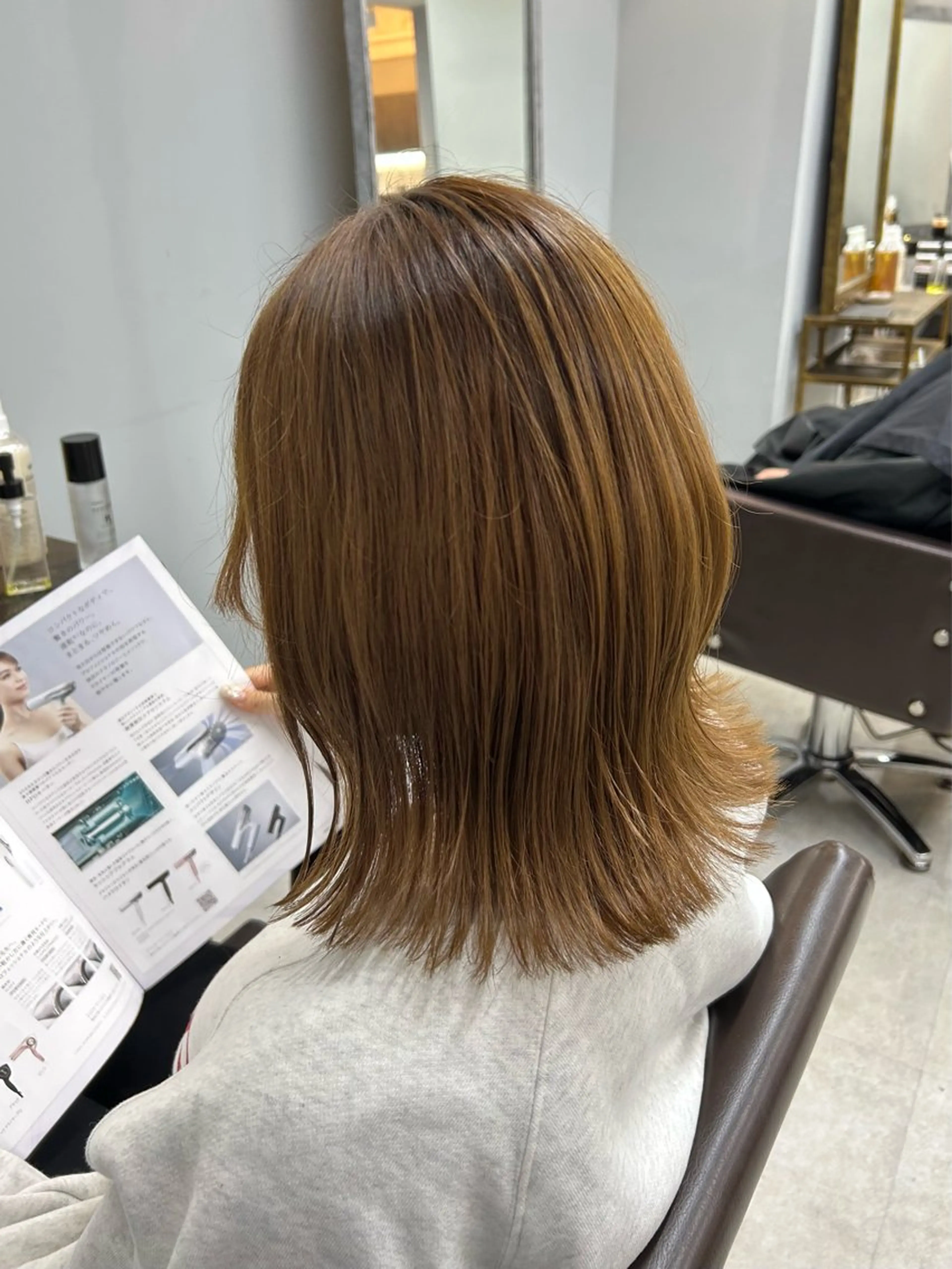 ミディアム hair atelier OZ桑野店所属・阿佐見 若菜のヘアスタイル