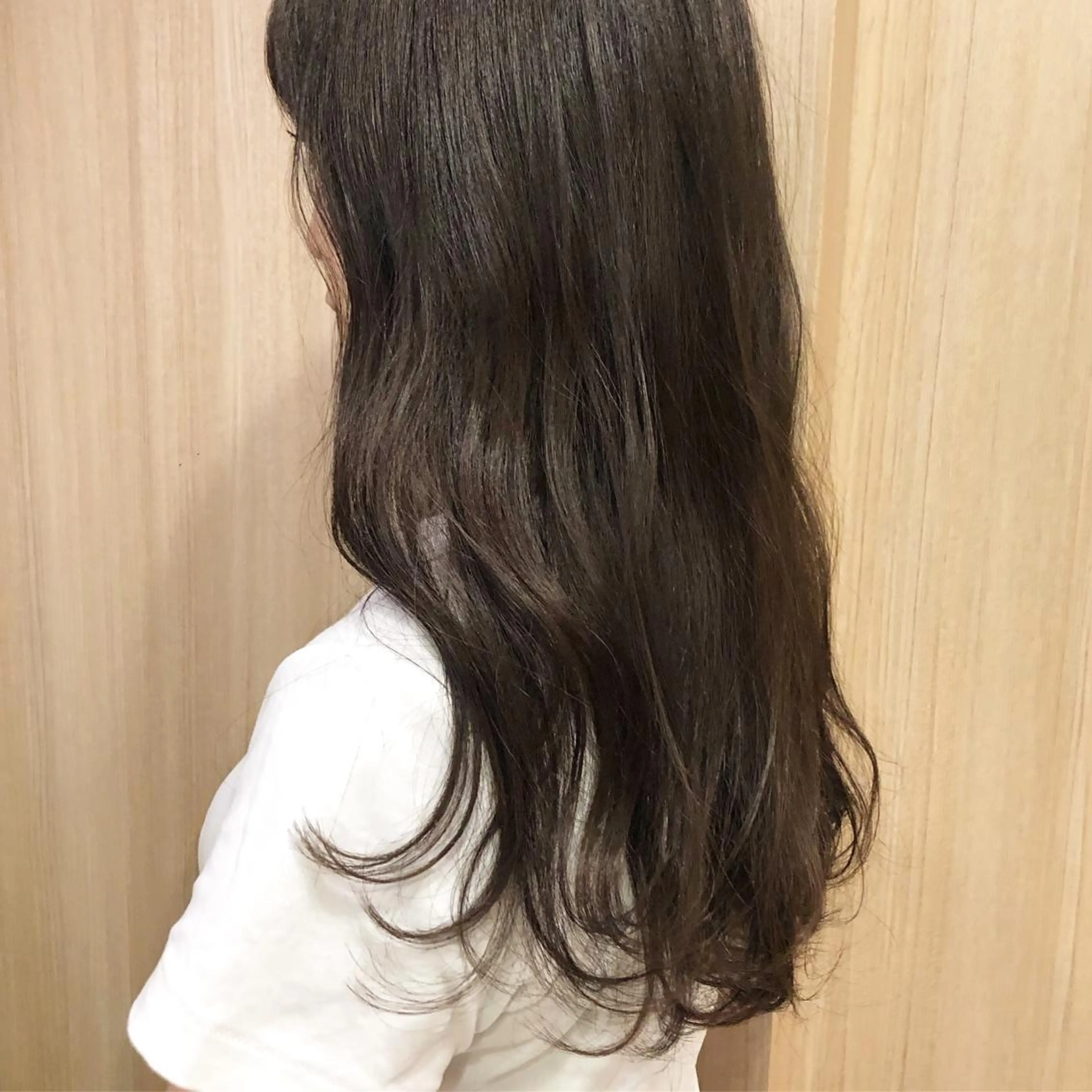 ミディアム U-REALM omotesando所属・中川 結のヘアスタイル