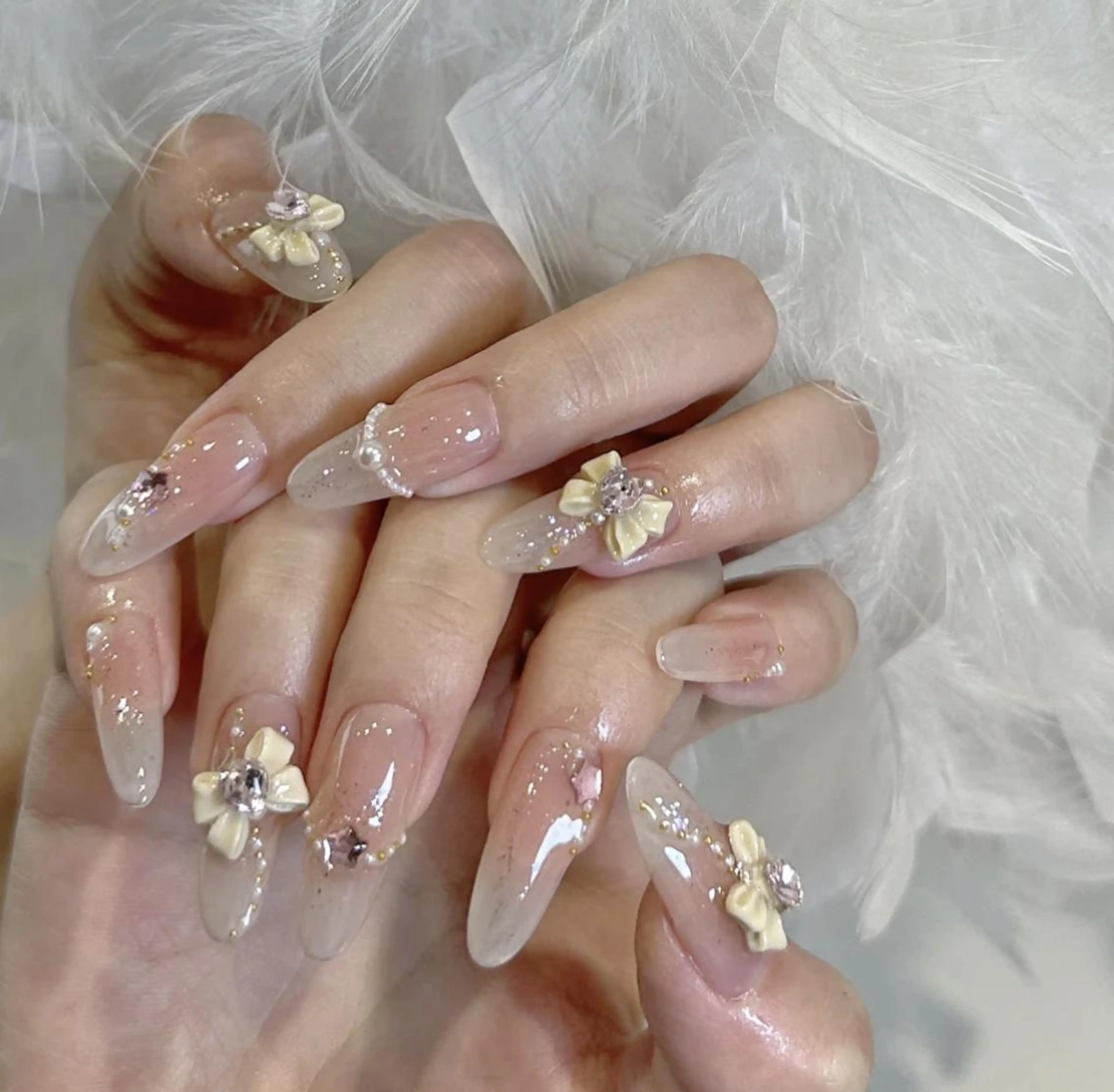 ネイル アートネイル 長さ出し ネイルチップ Queens マオのネイルデザイン