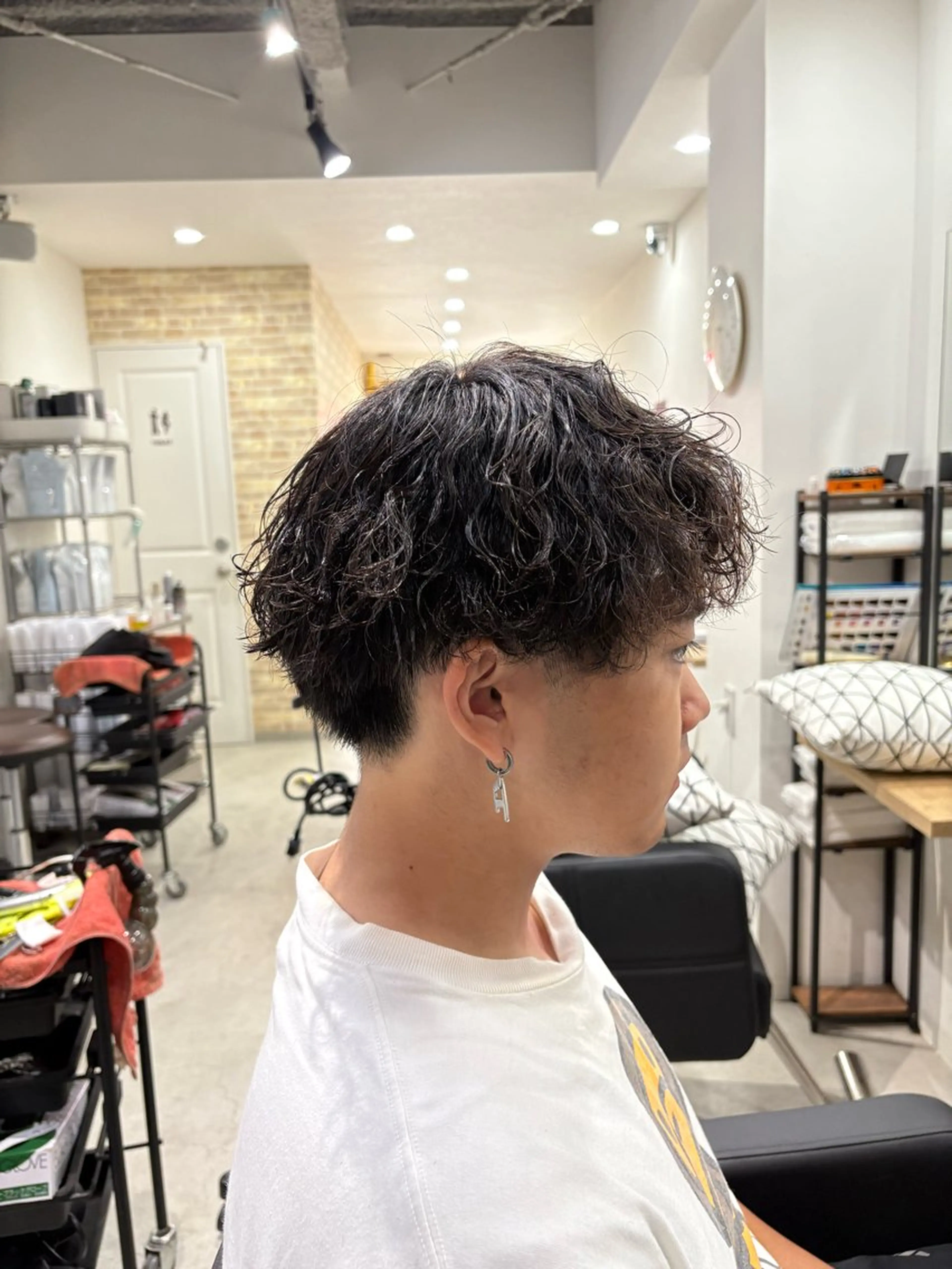 パーマ メンズ メンズパーマ 波巻きパーマ スパイラルパーマ 西 千穂乃のヘアスタイル