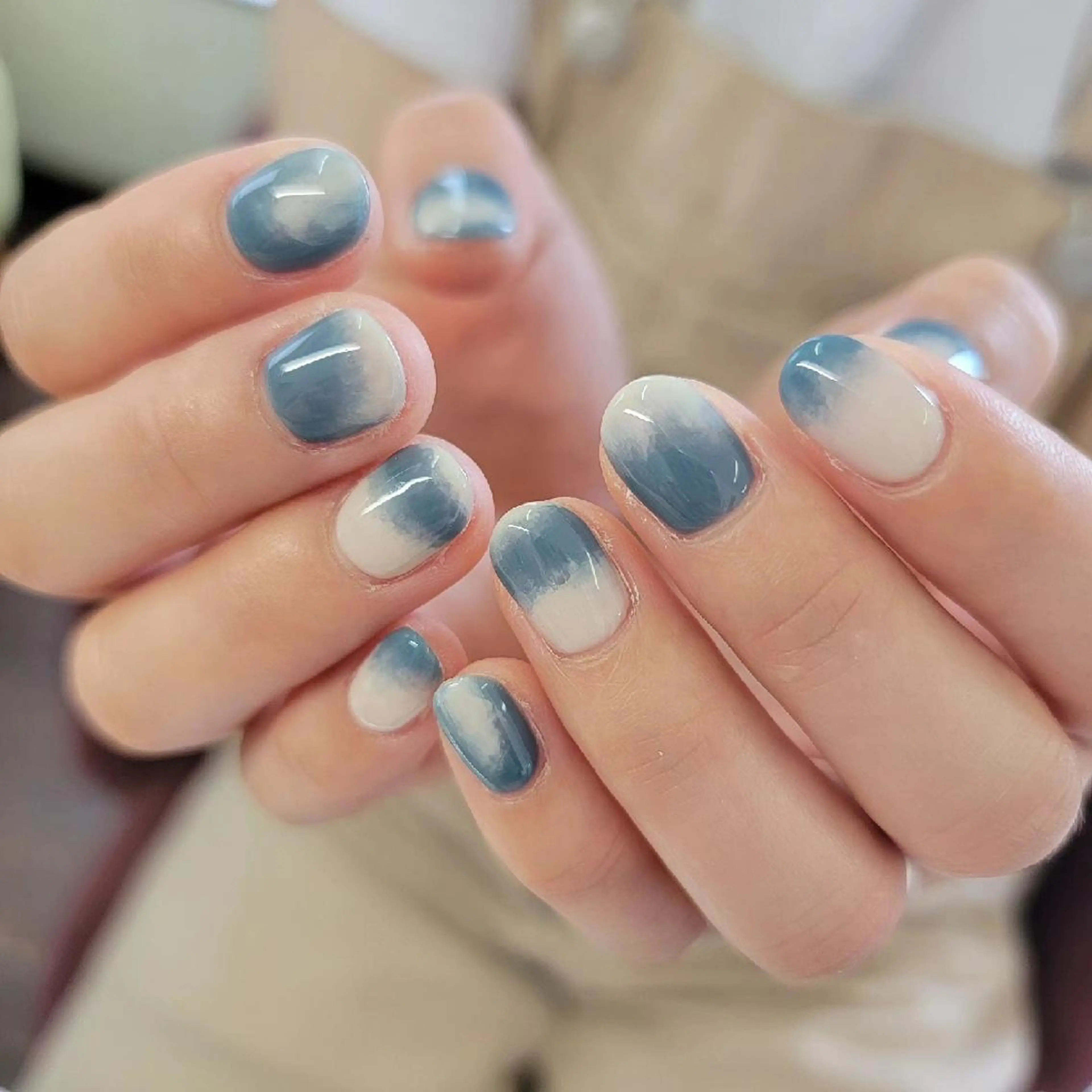 ネイル グラデーション ハンドネイル みよし市 nail salon*pomnal.co所属・Shimada Harukaのネイルデザイン