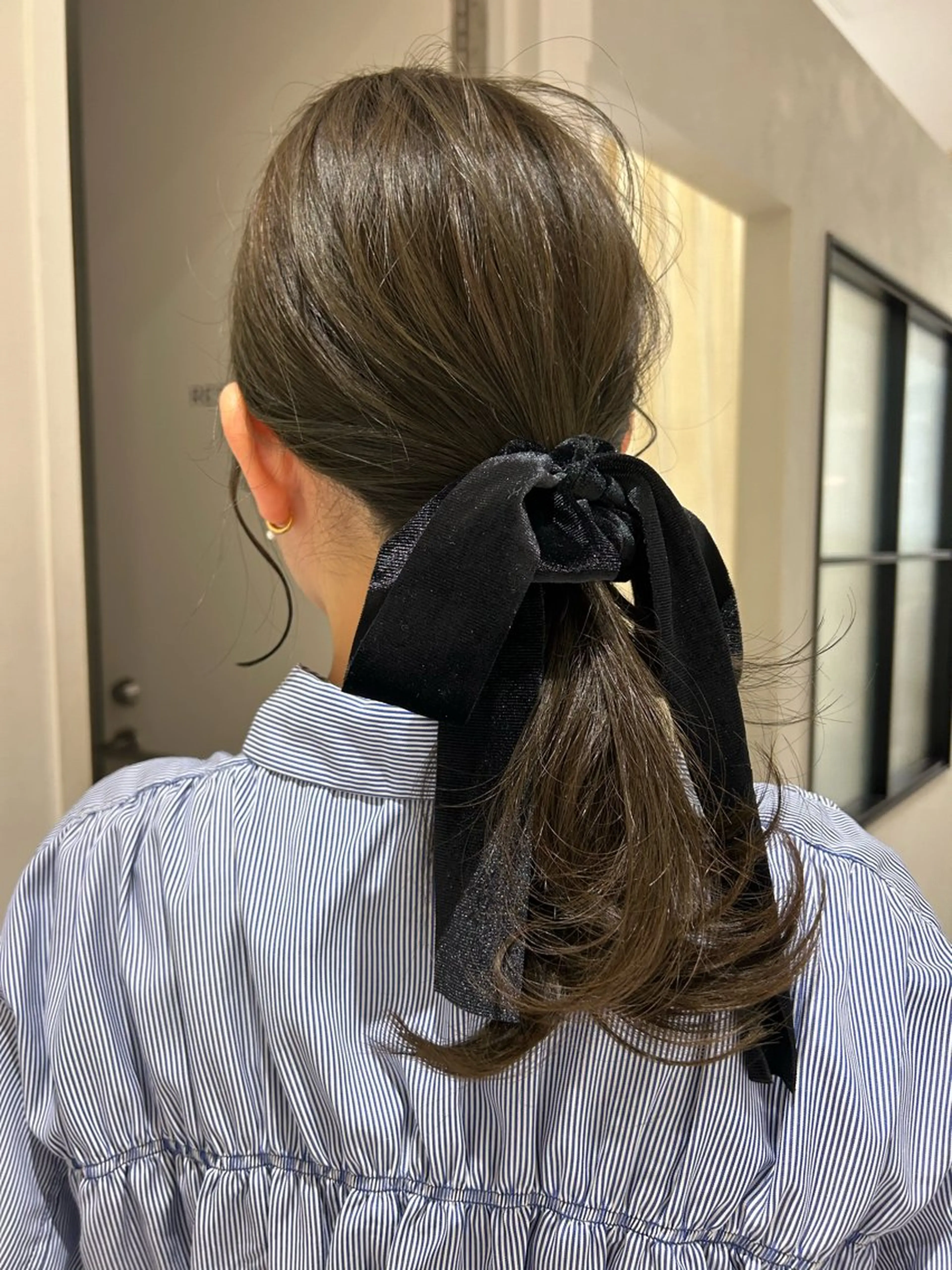 ミディアム カラー オリーブカラー カット ヘアカラー オリーブベージュ/ ブリーチなし透明感のヘアスタイル