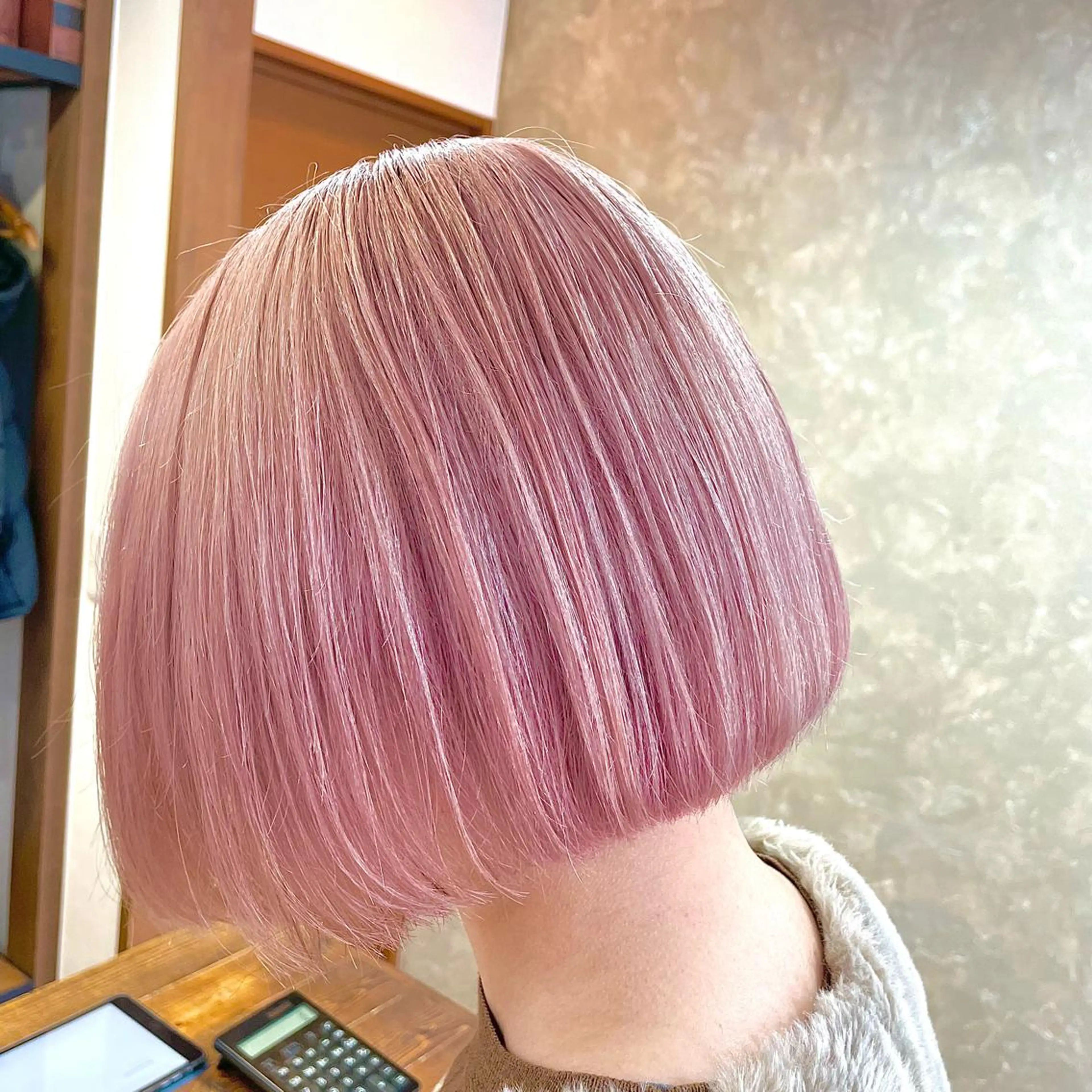 ショート カラー ブリーチ ケアブリーチ ピンクカラー カット ヘアカラー トリートメント 有田裕真 【ブリーチカラー】のヘアスタイル