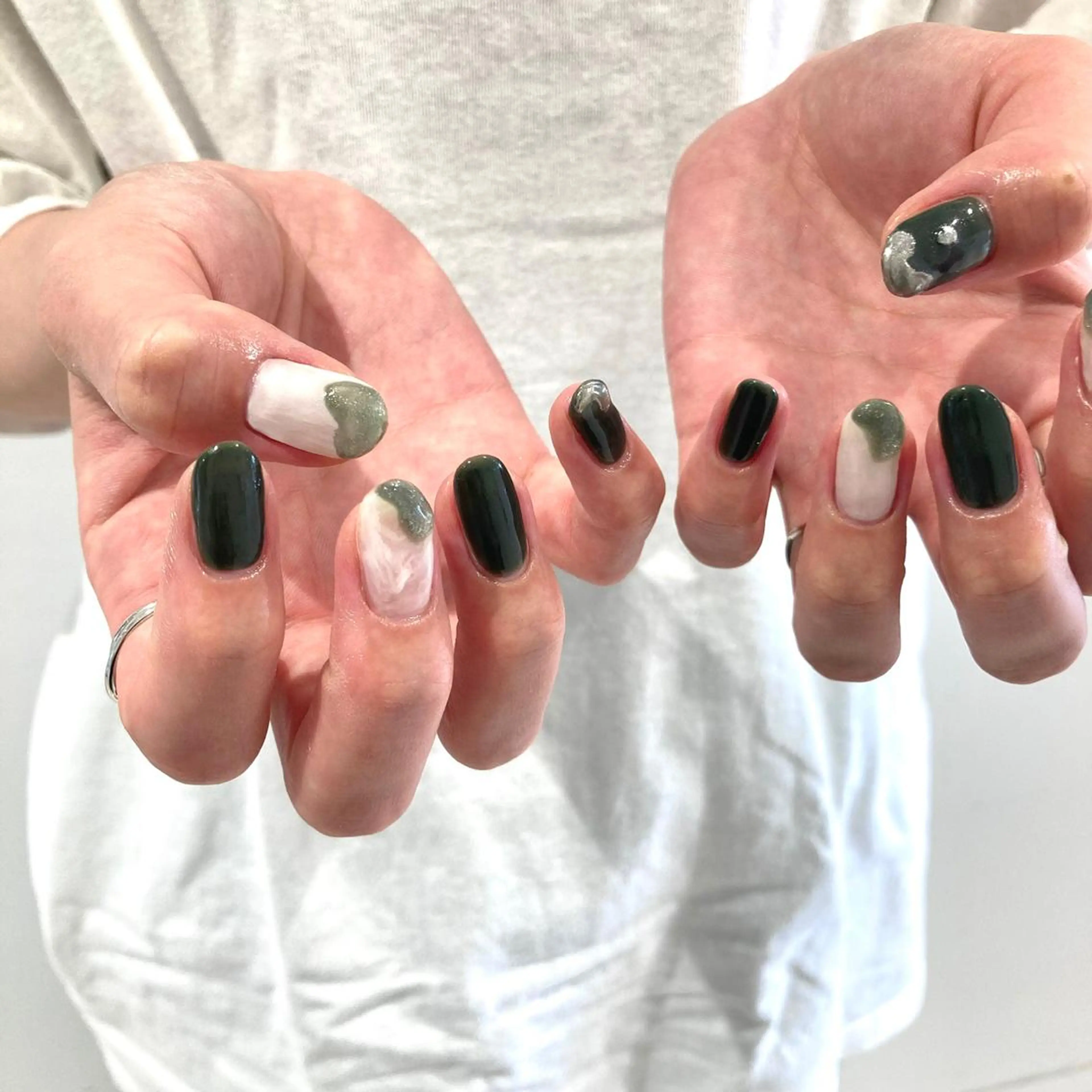 ネイル mano+所属・砂田 はるかのネイルデザイン