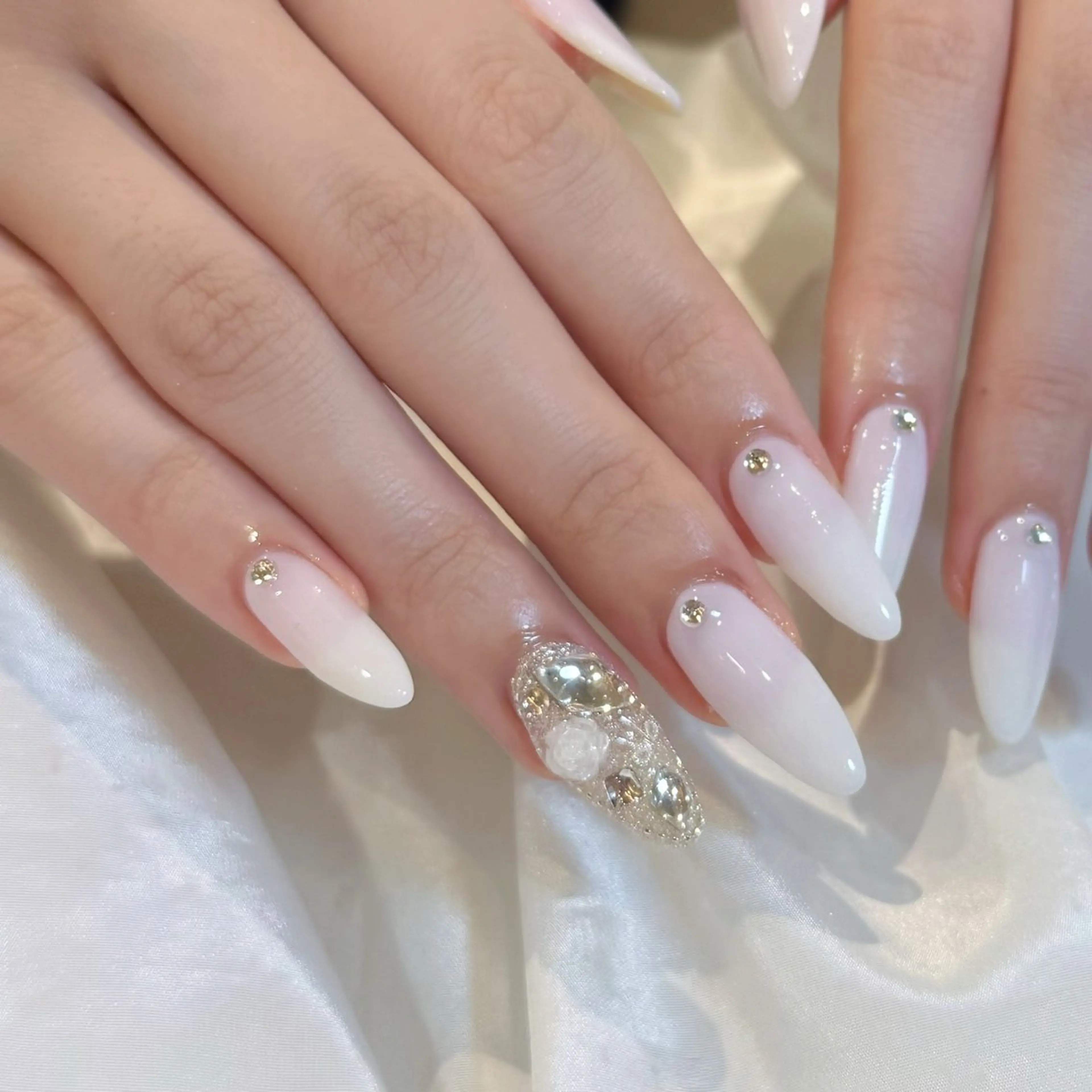 ネイル ハンドネイル Hiyori ✧*。のネイルデザイン