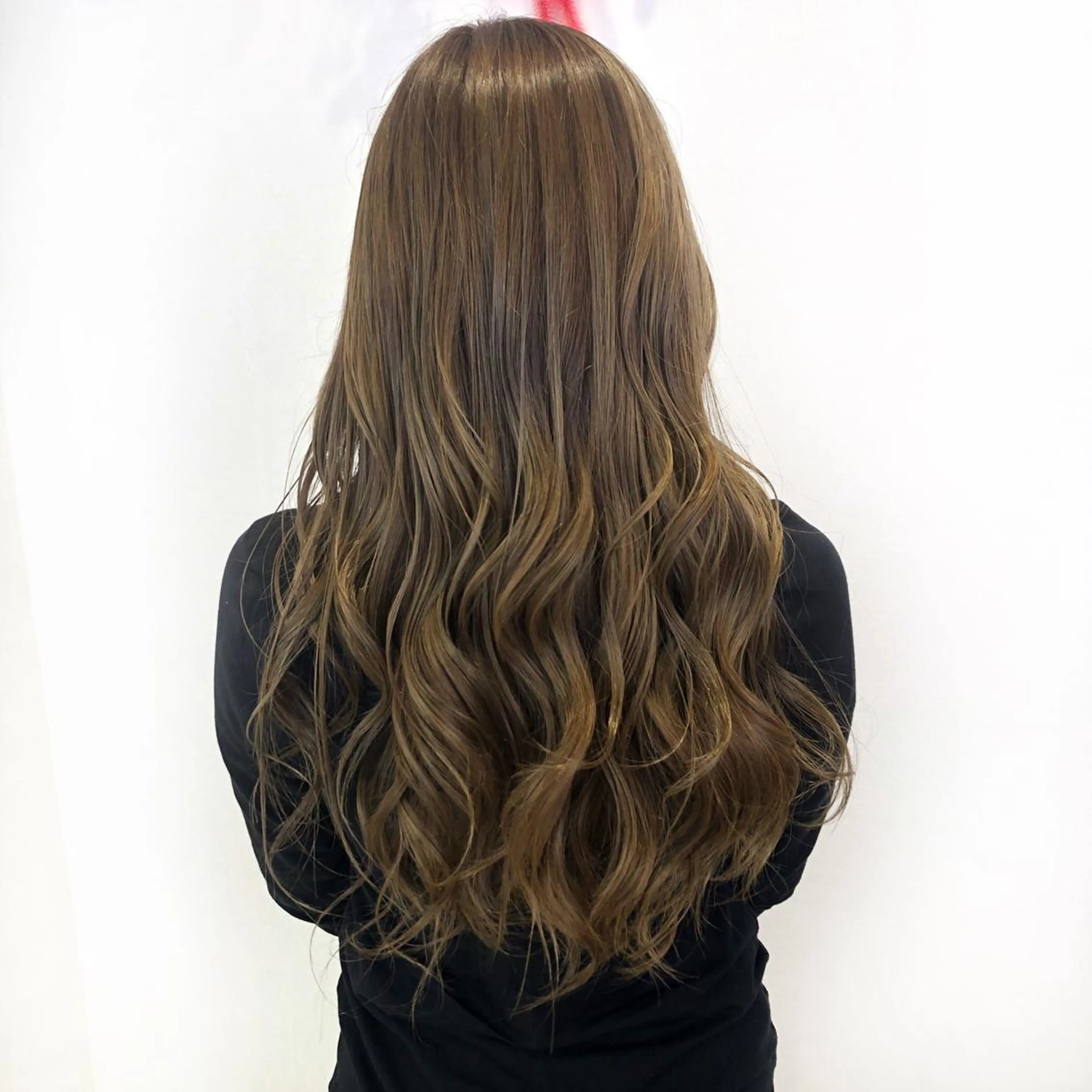 ロング カラー イルミナカラー ベージュ/インナー カラー🤍Rieのヘアスタイル