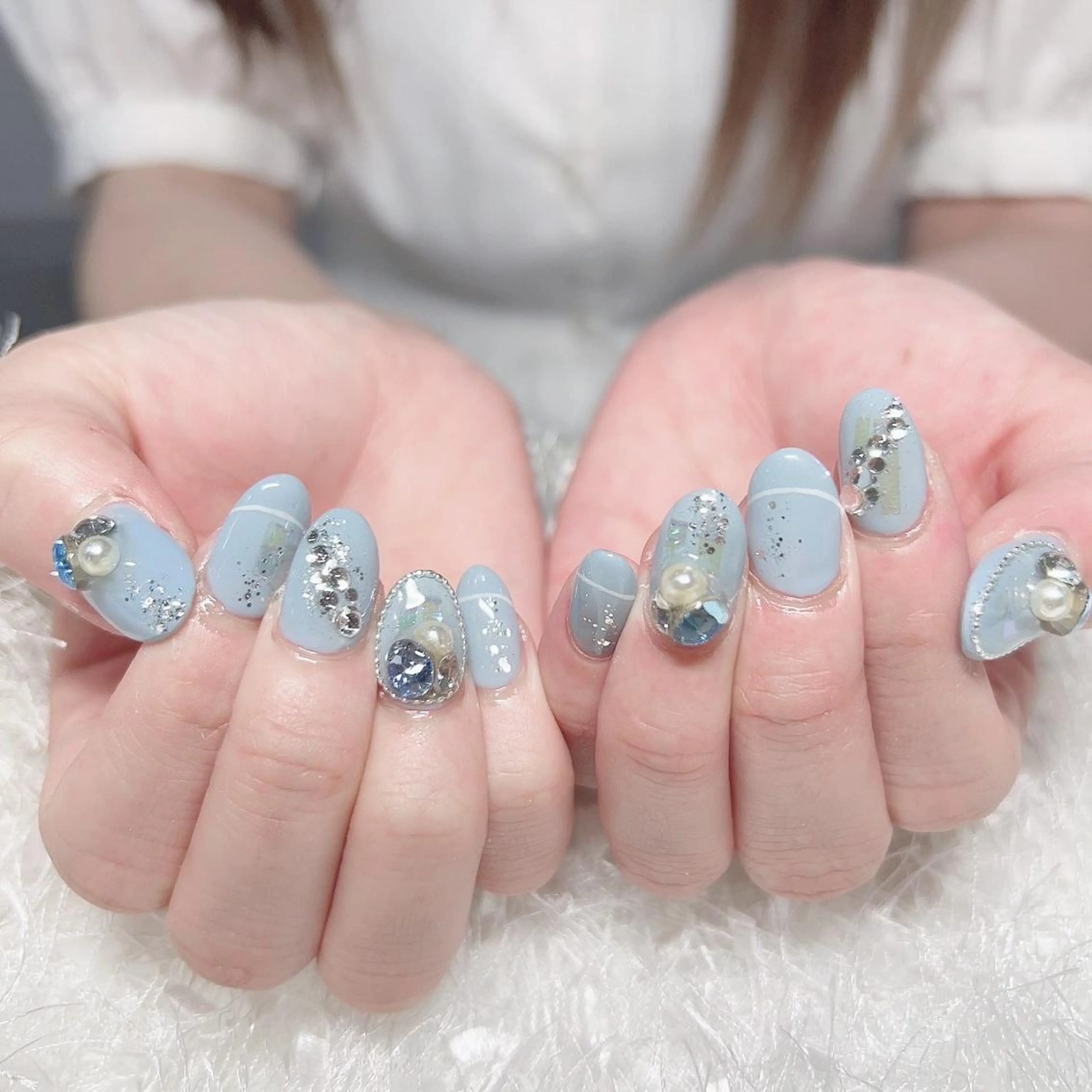 アイブロウ ネイル マツエク・マツパ 韓国風マツエク パリジェンヌラッシュリフト まつげパーマ ワンホンマツエク 長さ出し ハンドネイル Nail&eye Belire 新宿のネイルデザイン