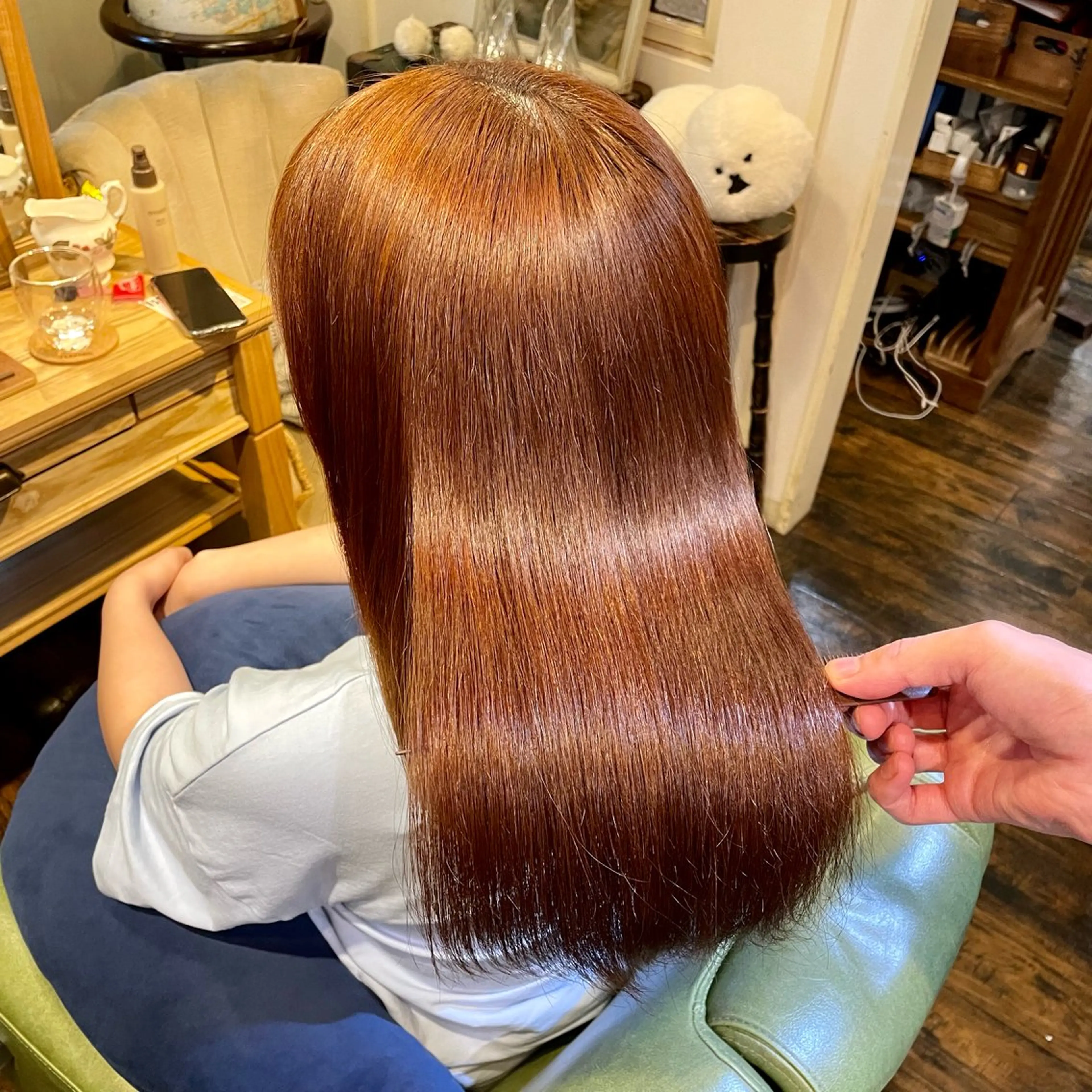 セミロング 飯田 実歩(じっぽ)のヘアスタイル