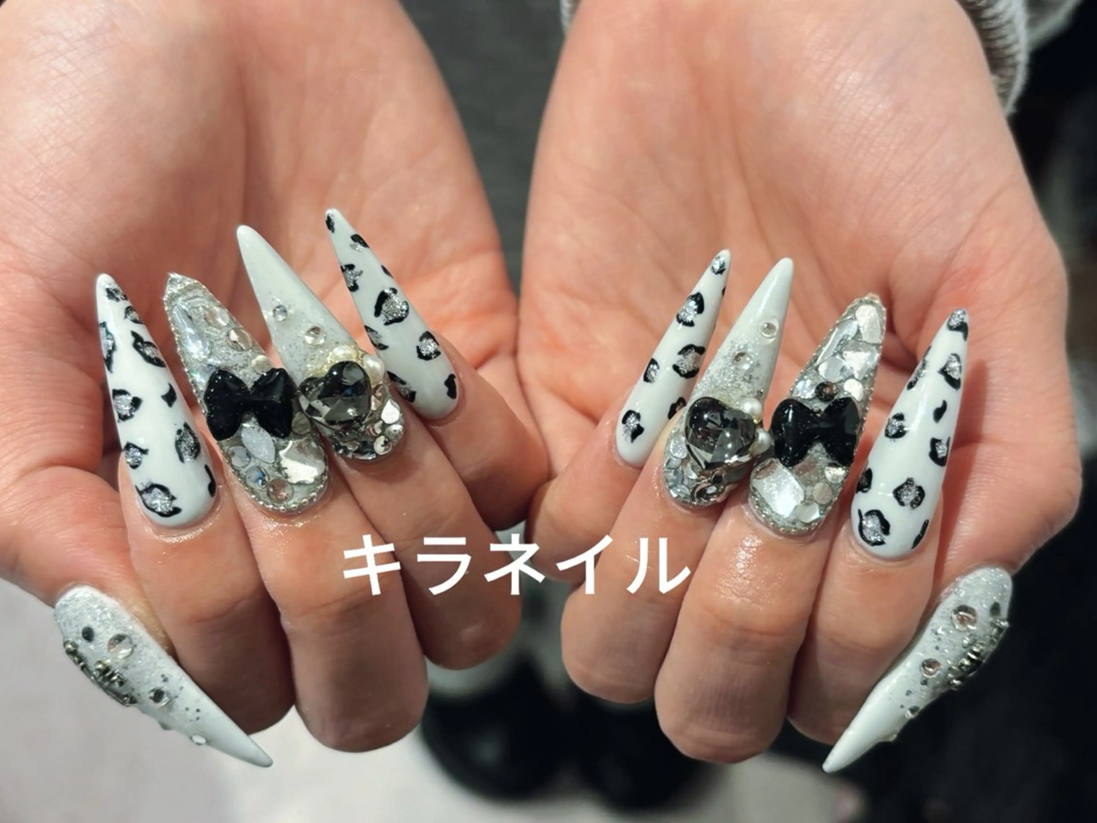 ネイル 💗ココ✨🪞 🎀co coのネイルデザイン