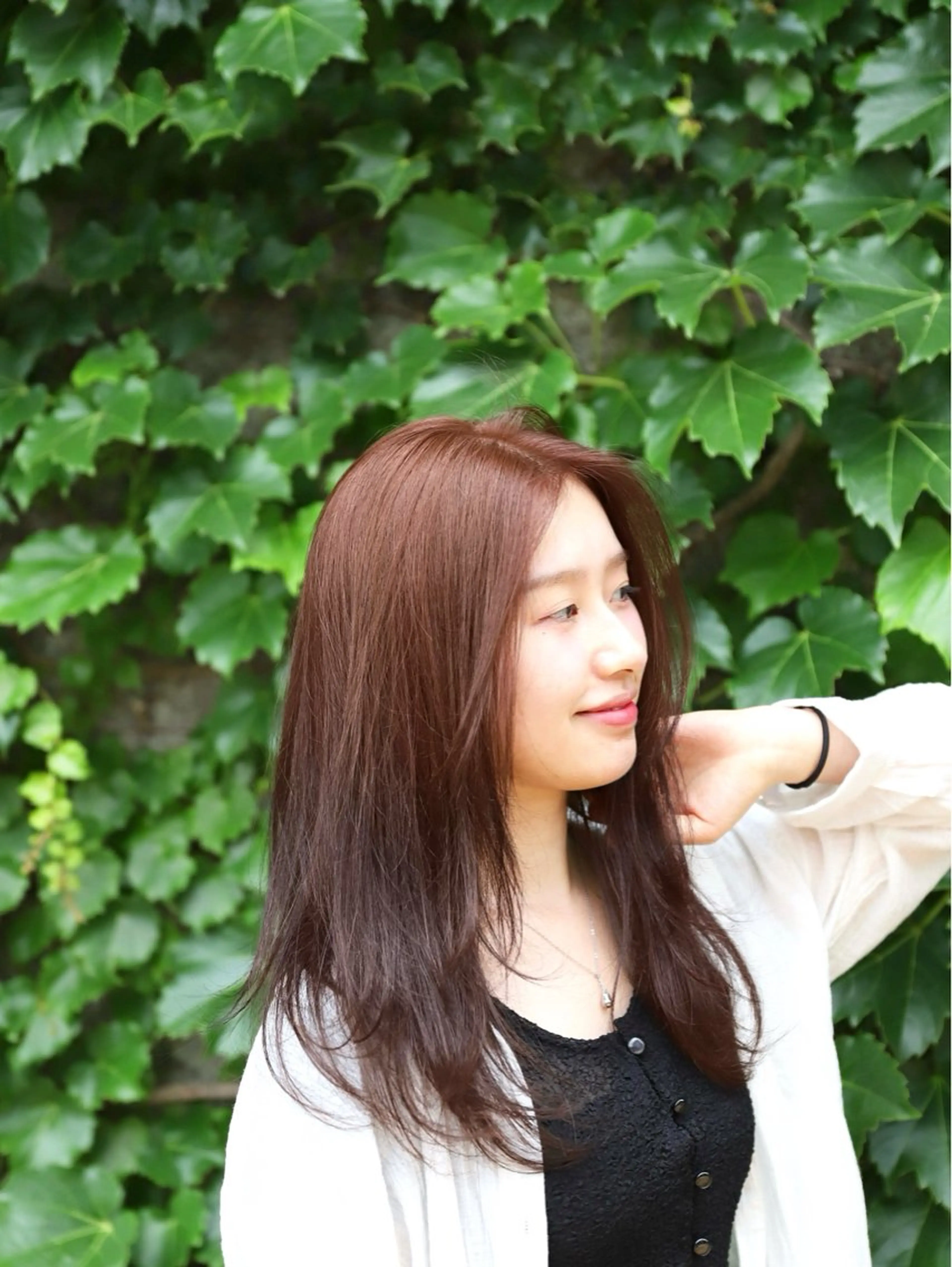 セミロング 韓国風ヘア カット ヘアカラー トリートメント AVAHAIR新大久保所属・【韓国ヘア】 AVAHAIRユウトのヘアスタイル