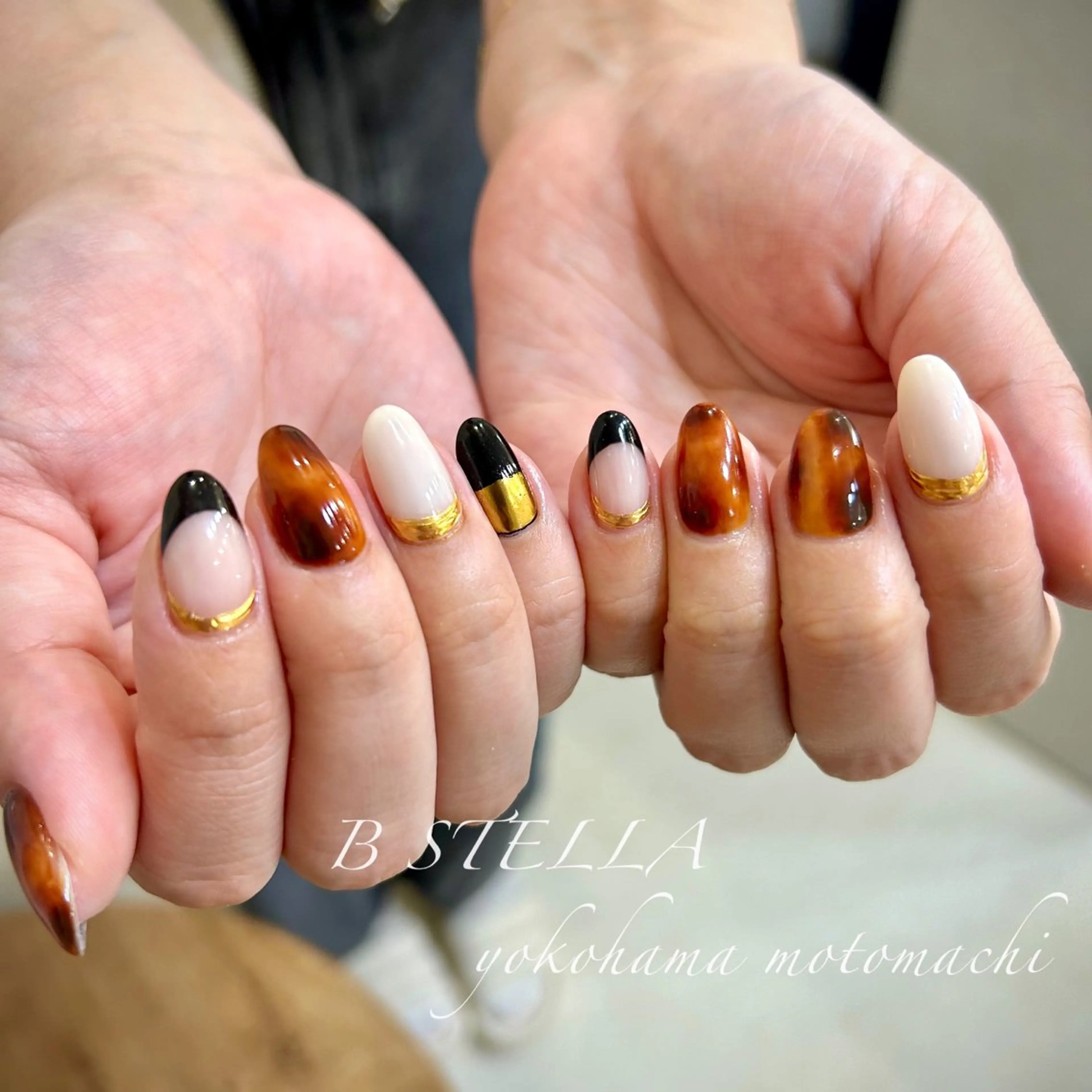 ネイル べっ甲ネイル B☆STELLA SUNAKAWAのネイルデザイン