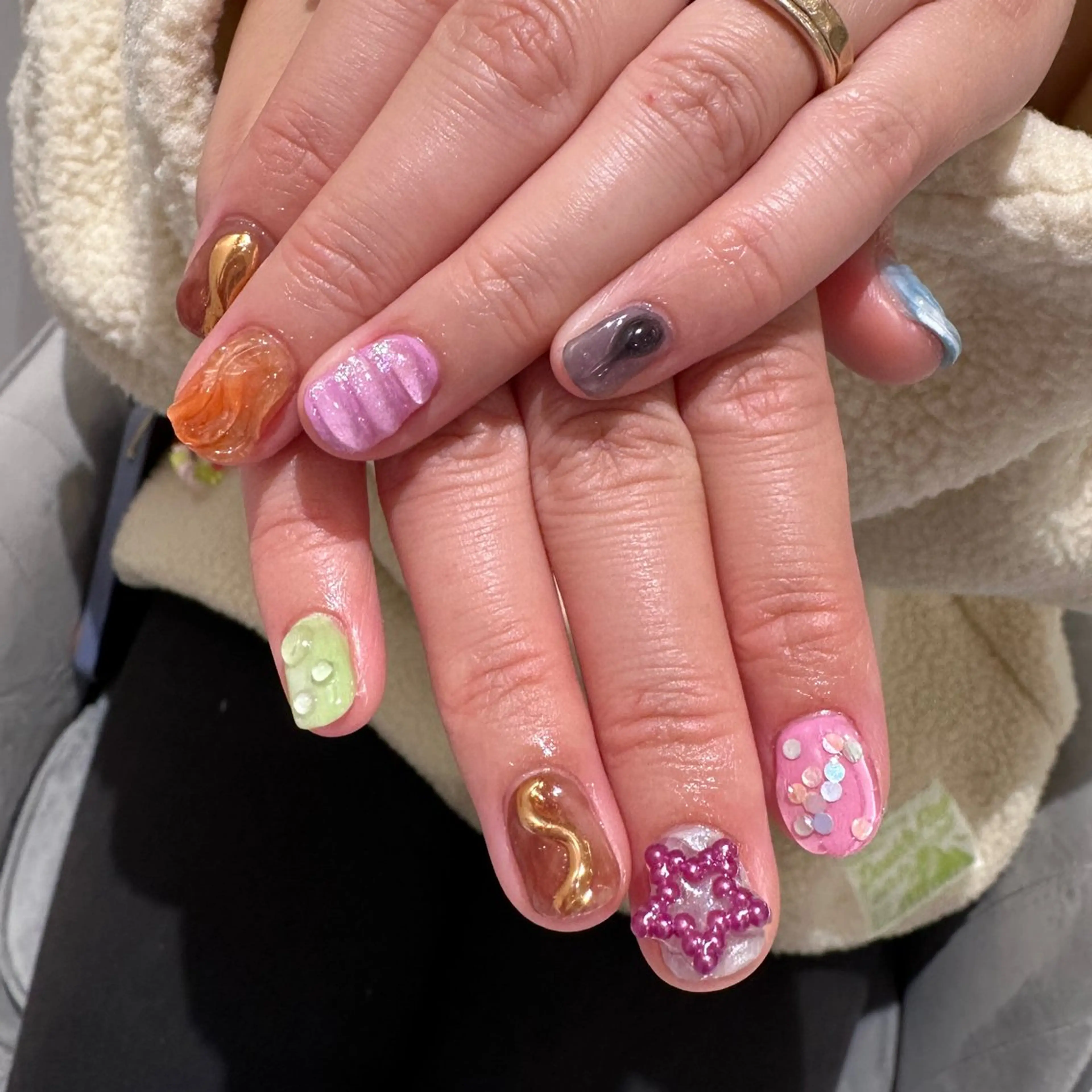 ネイル ハンドネイル 👽個性派ネイル🎀 komachiのマツエク・マツパデザイン