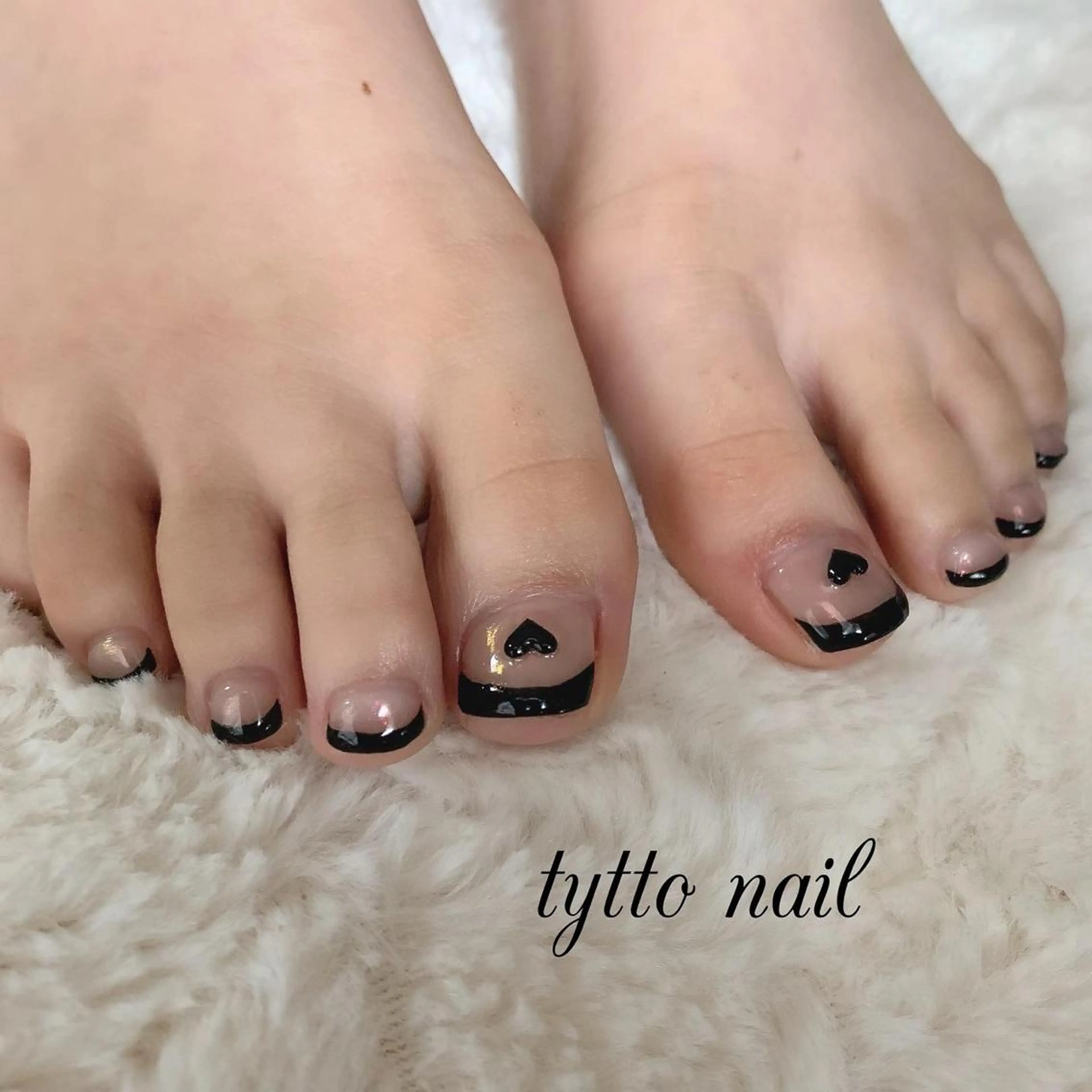 ネイル オーロラネイル フットネイル フレンチネイル ハート 韓国ネイル フットネイル tytto nail ❤︎‪‪eri‪‪のネイルデザイン