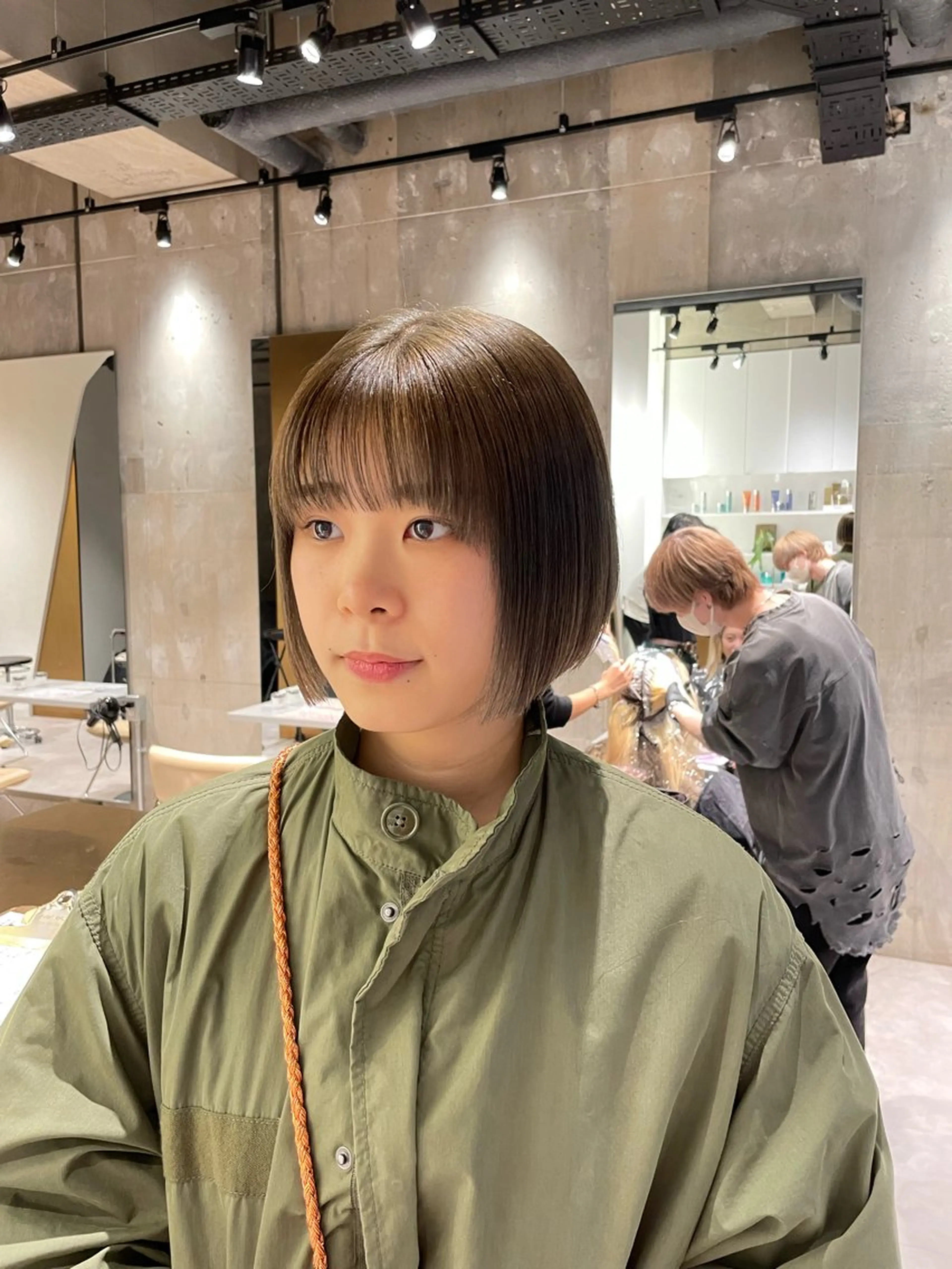 ショート カラー 美髪矯正/ハイトーン 🪸🩰ヒナコのヘアスタイル