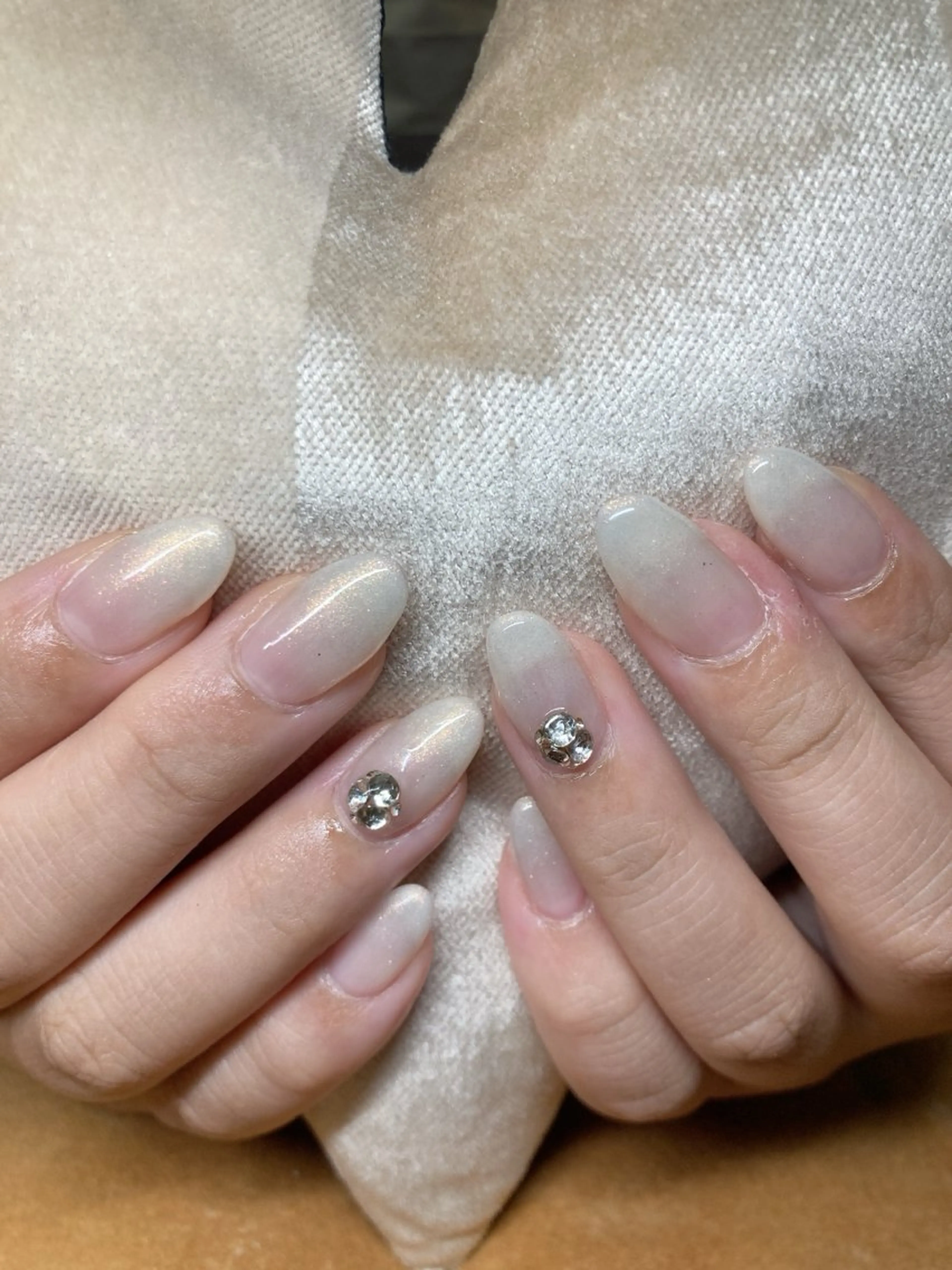 ネイル ECLAT エクラ所属・寺山 千鶴のネイルデザイン