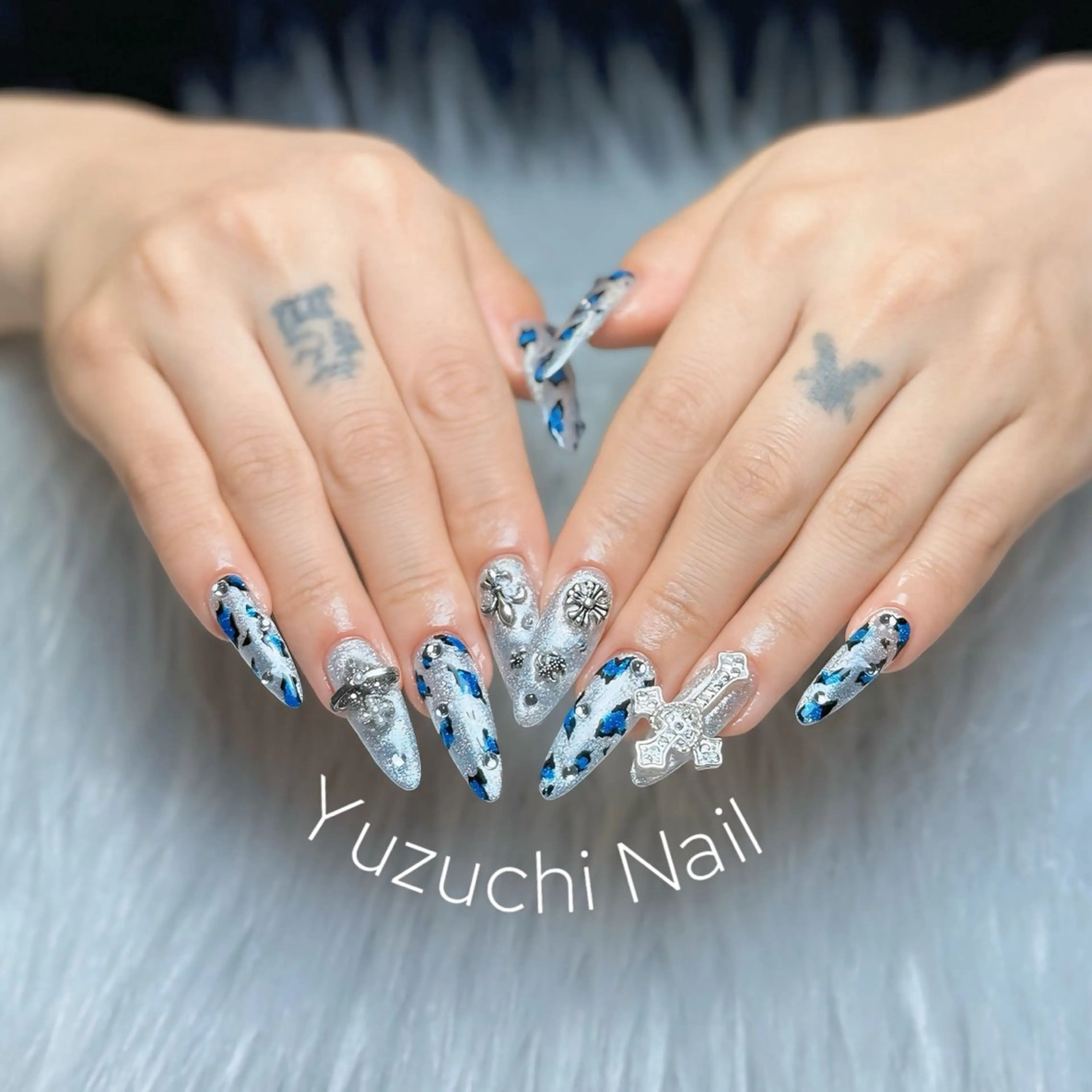 ネイル フットネイル 夏ネイル ワンホンネイル ハンドネイル ハンドケア Yuzuchi Nailのネイルデザイン