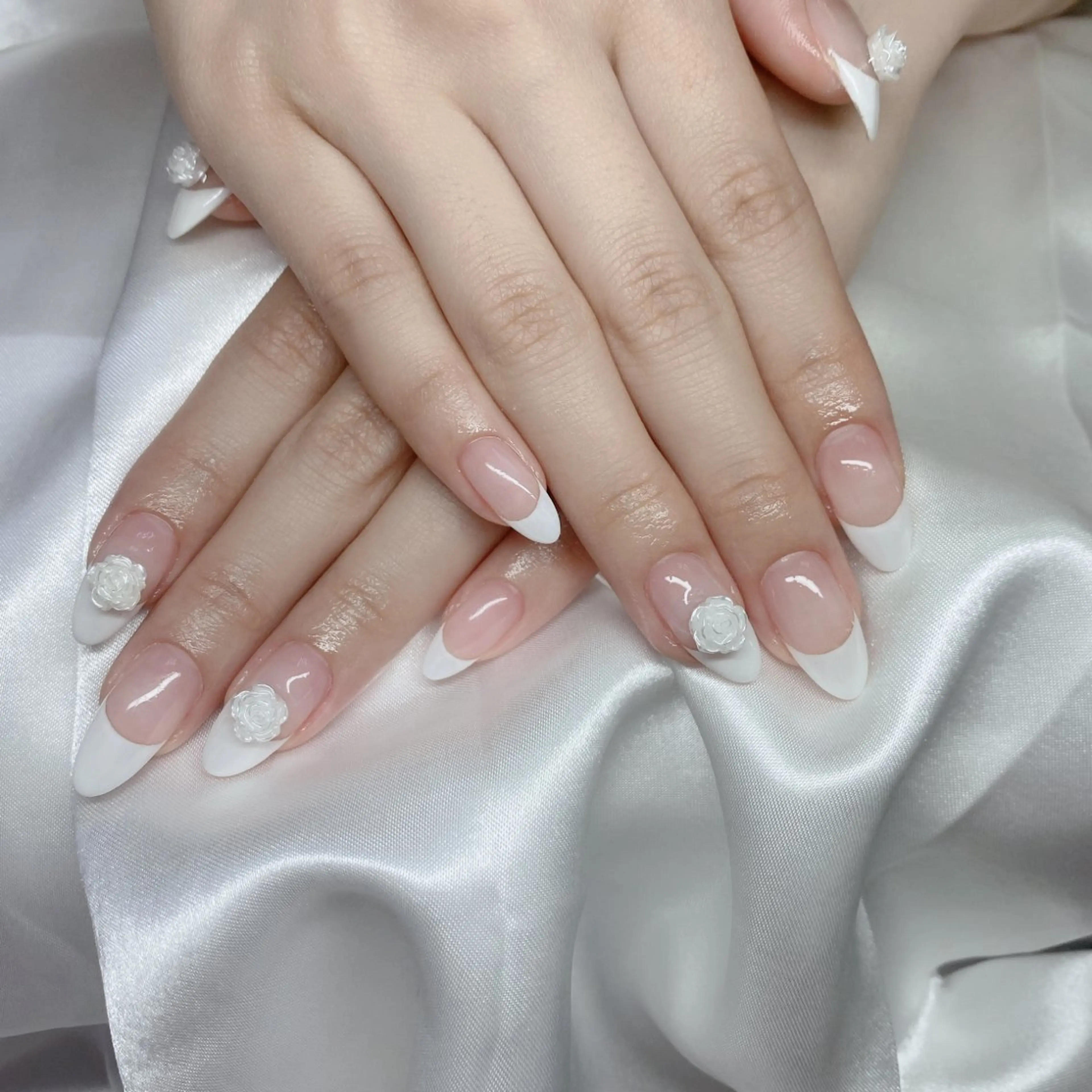 ネイル UniqueNail 長さだし専門店のネイルデザイン