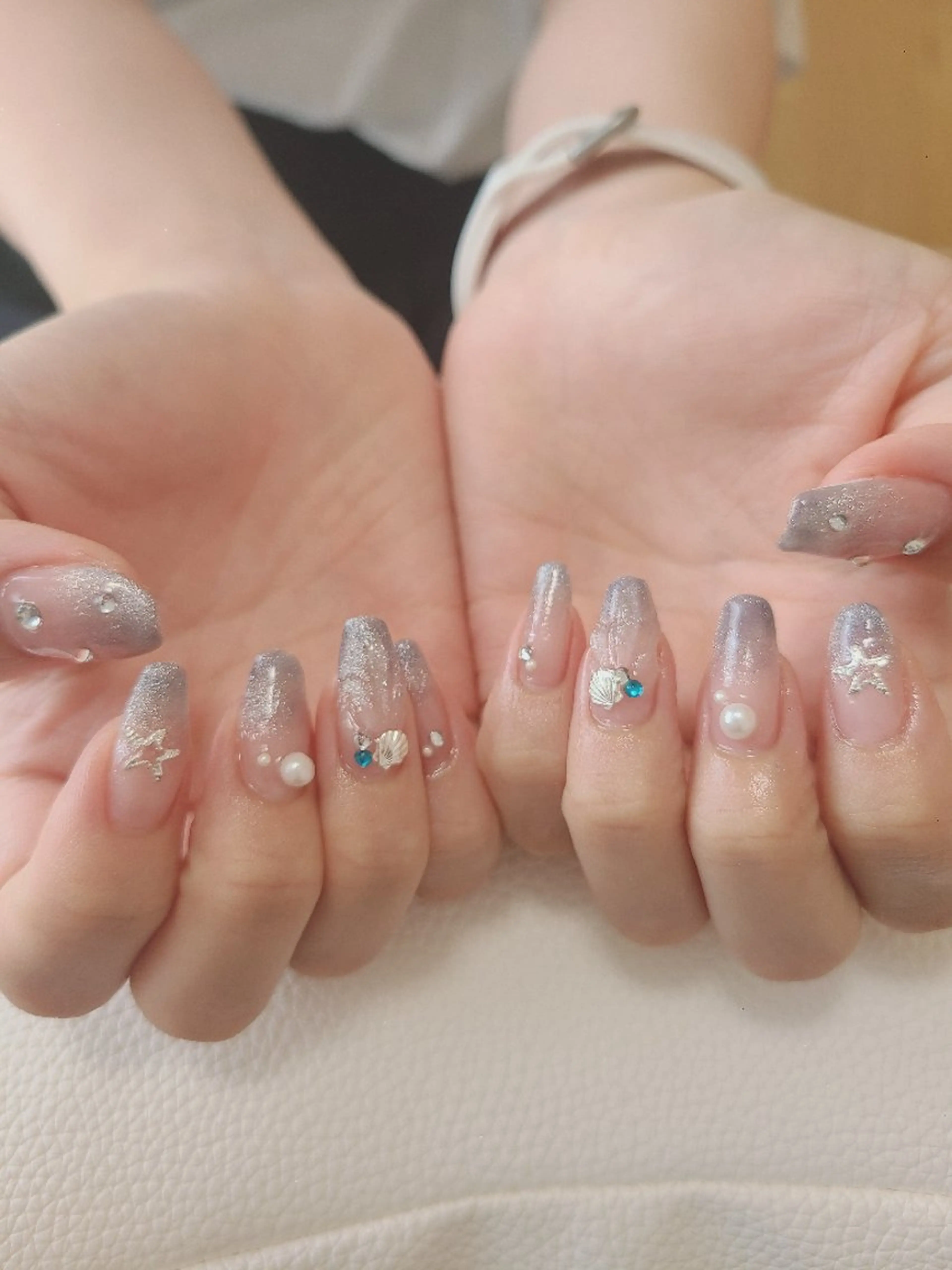 ネイル ブルー グラデーション キラキラネイル マグネットネイル ピンク Nailroom3  古屋明美のネイルデザイン