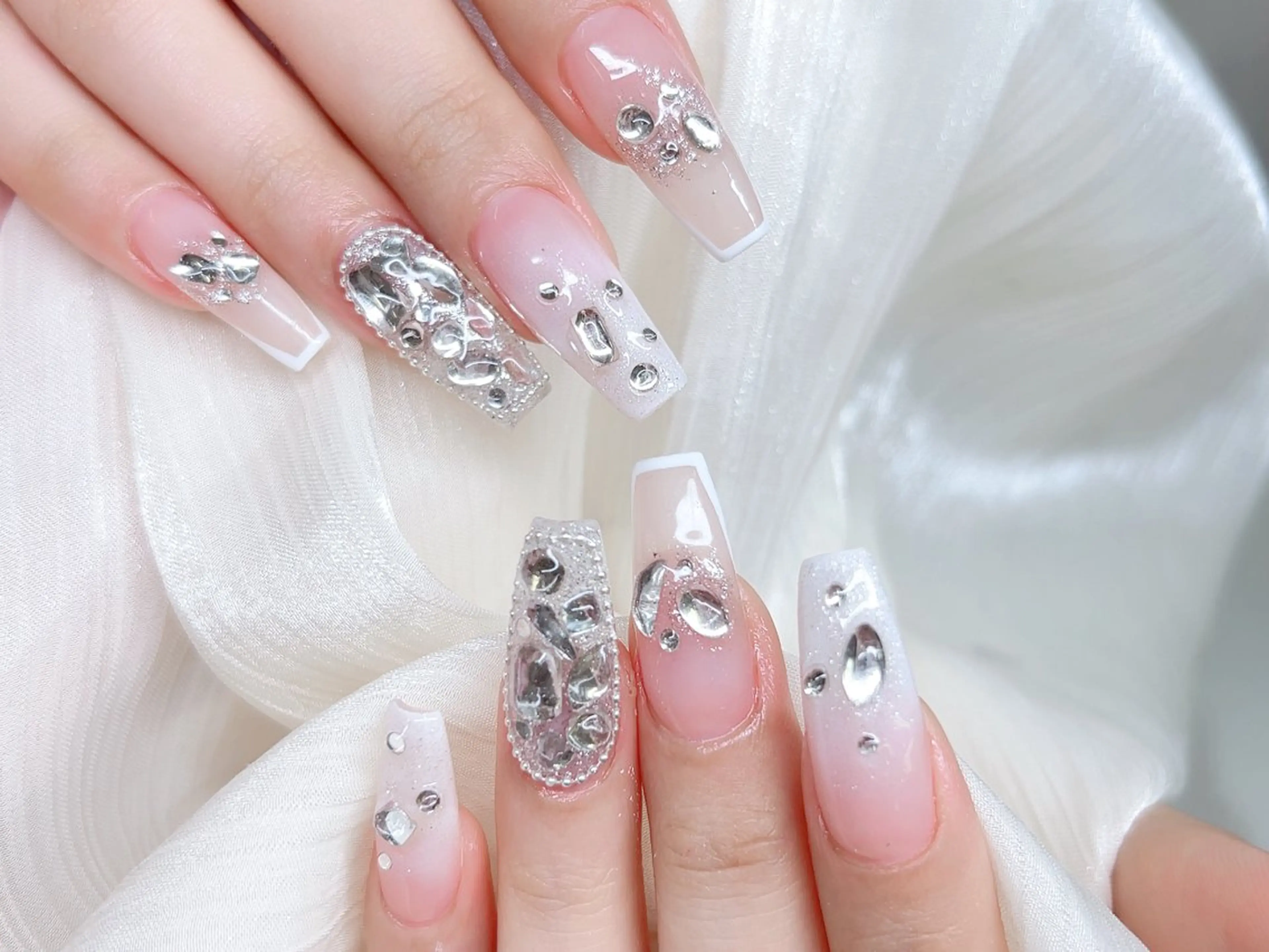 ネイル M🌷nail 長さだし専門店のネイルデザイン