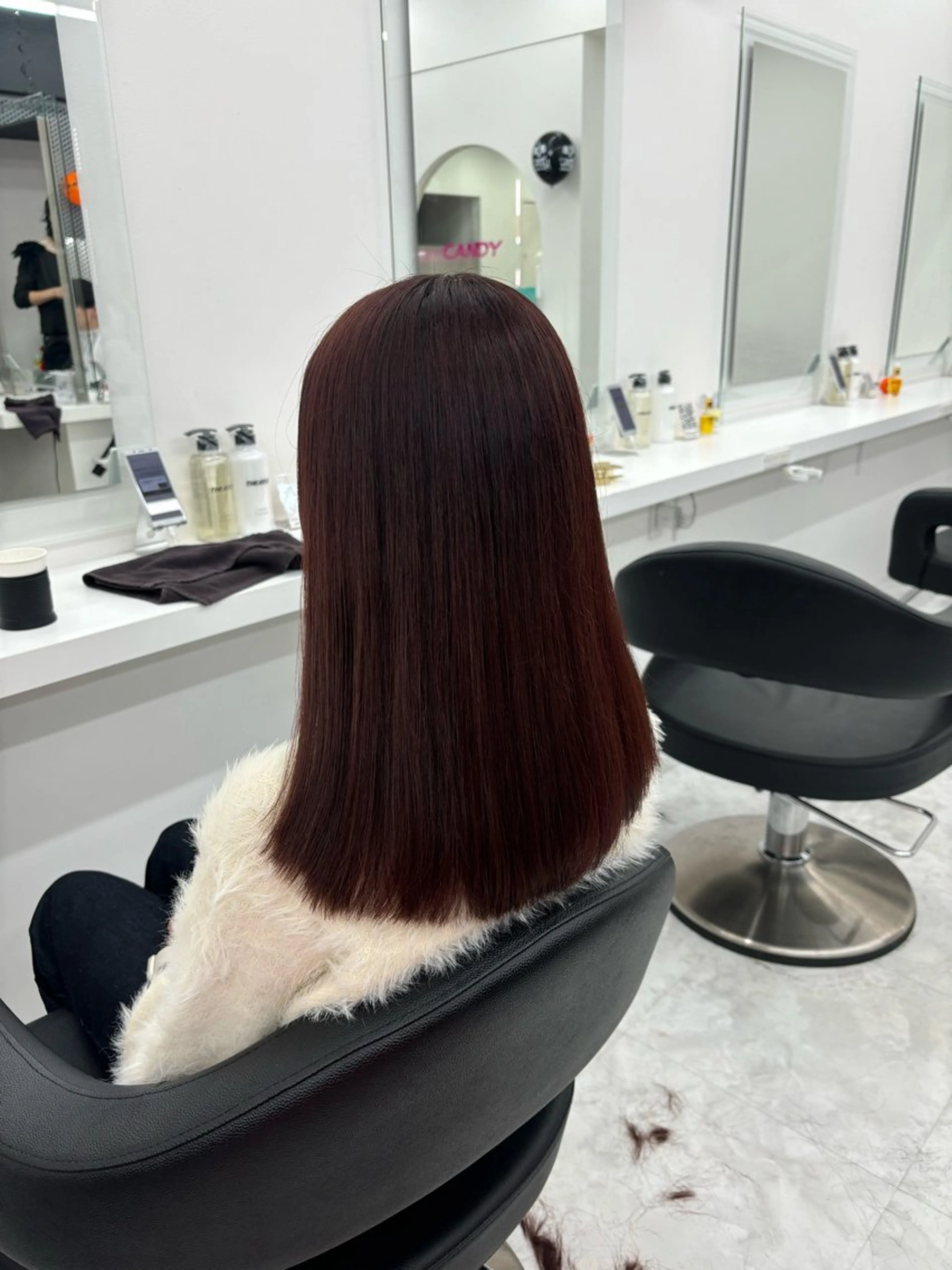 セミロング カラー 🤍レイヤー/顔周り /hirari🤍のヘアスタイル