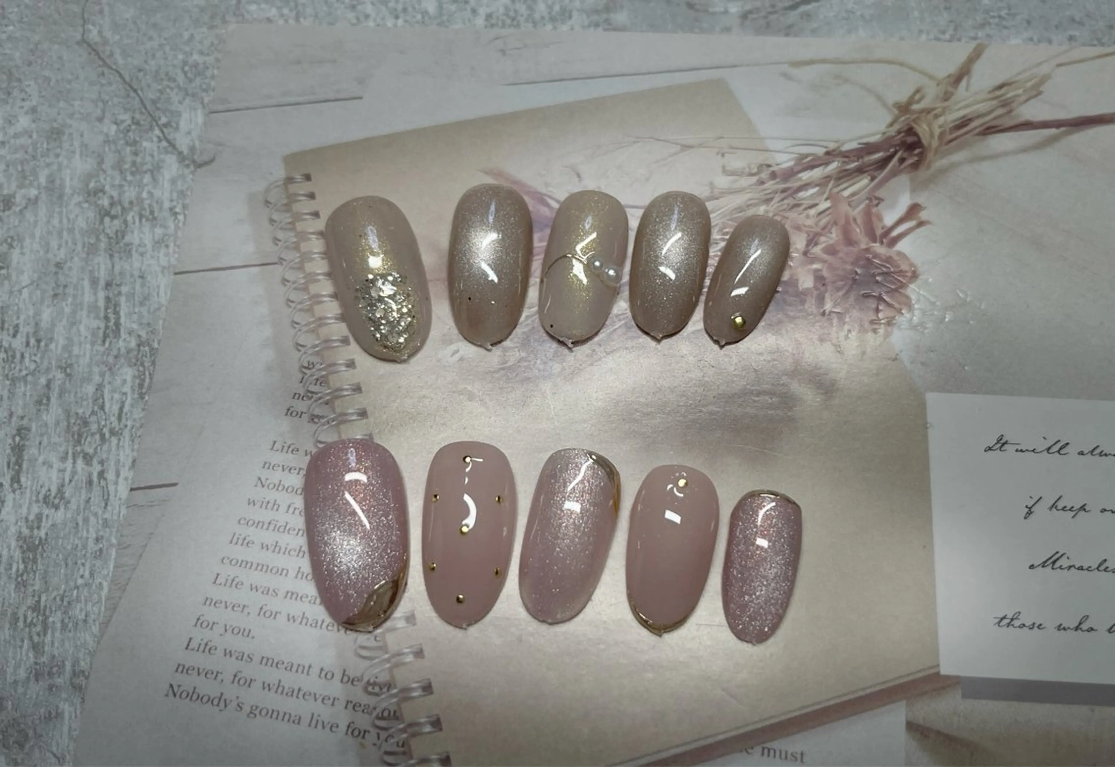 ネイル マグネットネイル ハンドネイル Azel nail 伊野麗のネイルデザイン