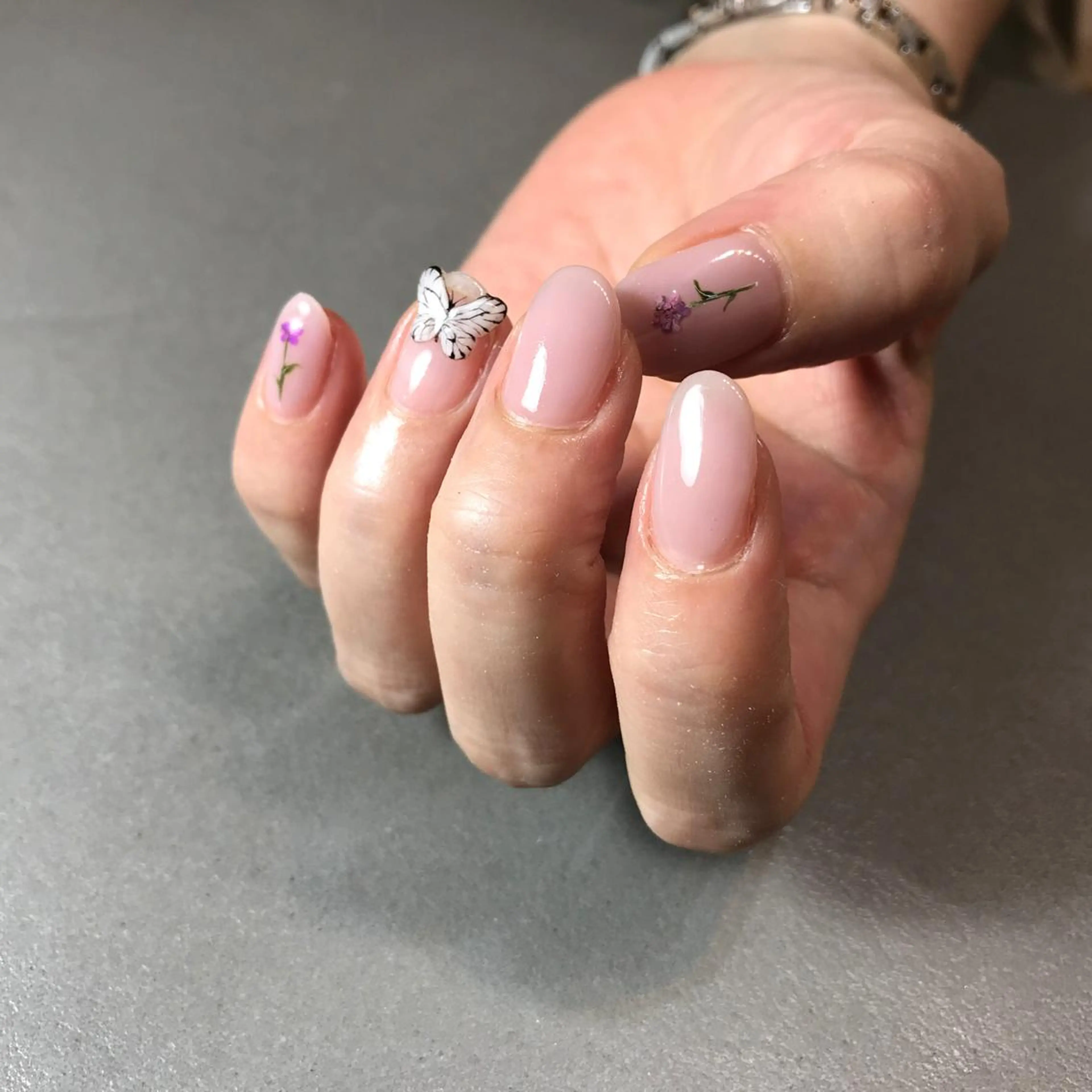 ネイル nail atelier AMBER所属・saori .の眉毛・アイブロウイメージ