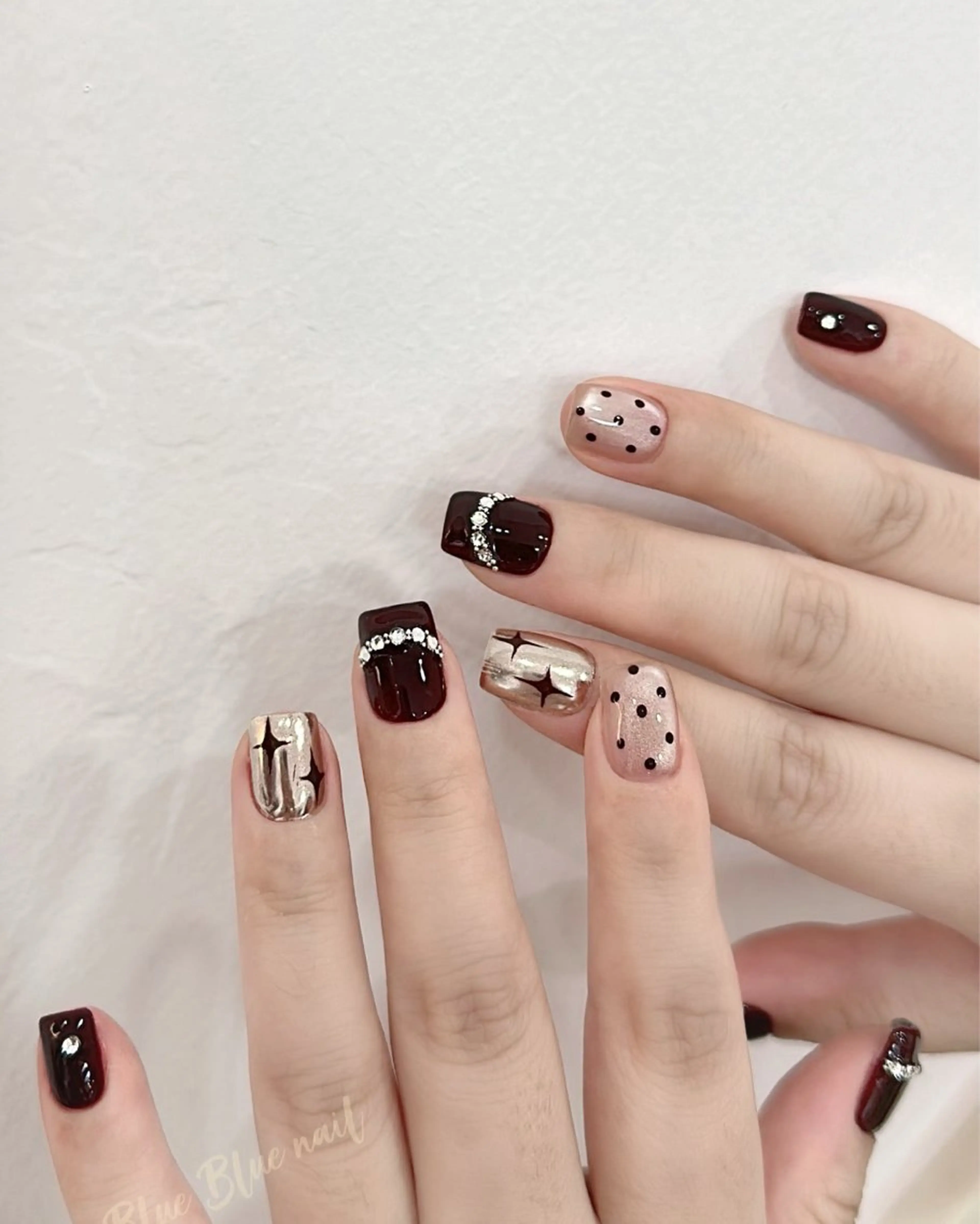 ジェルネイルやり放題(持ち込みデザイン) (デザインが決まったら写真を送れてください)の写真