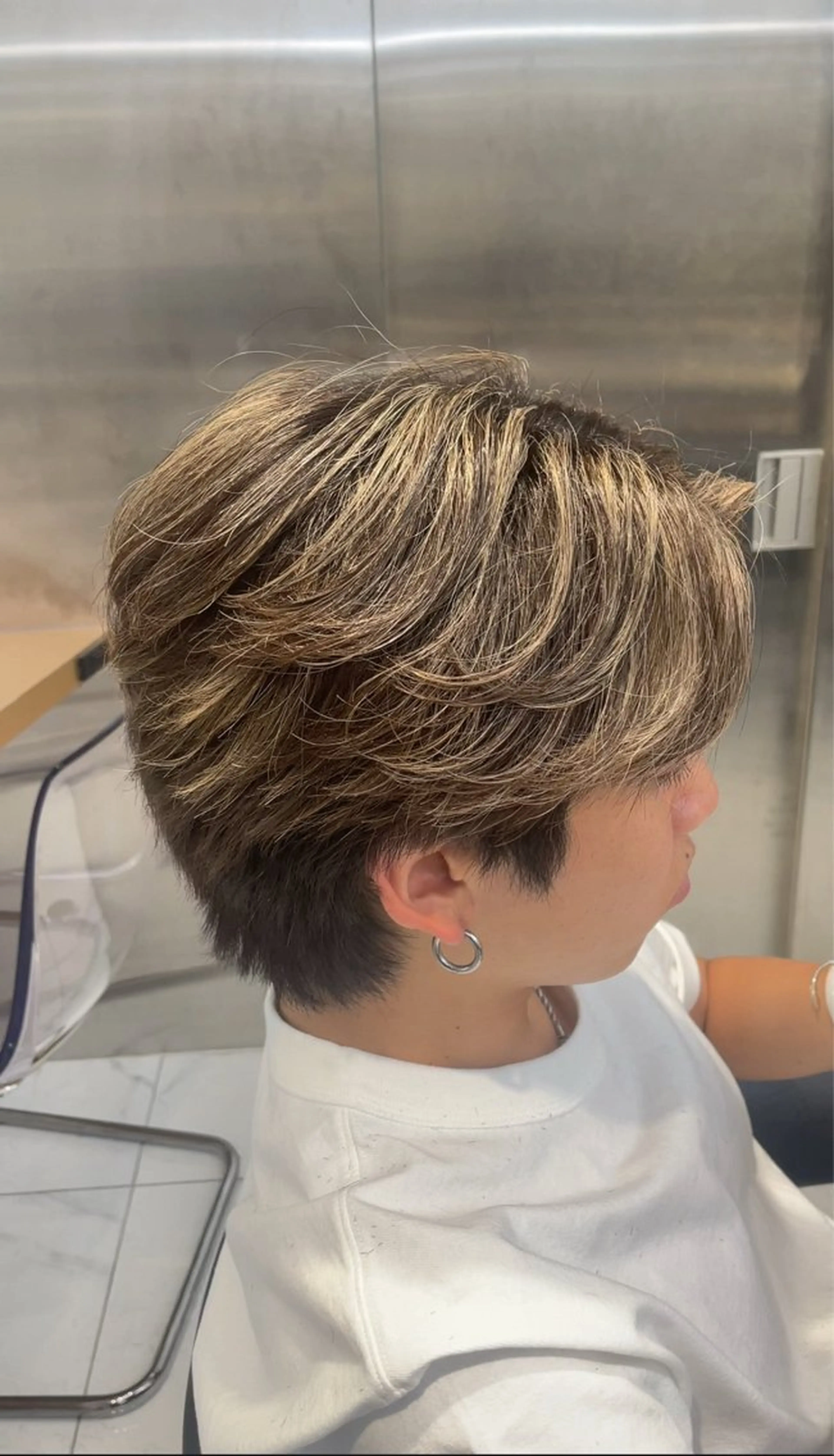 カラー メンズ カット ヘアカラー フェザーパーマ/ スペインカールのヘアスタイル