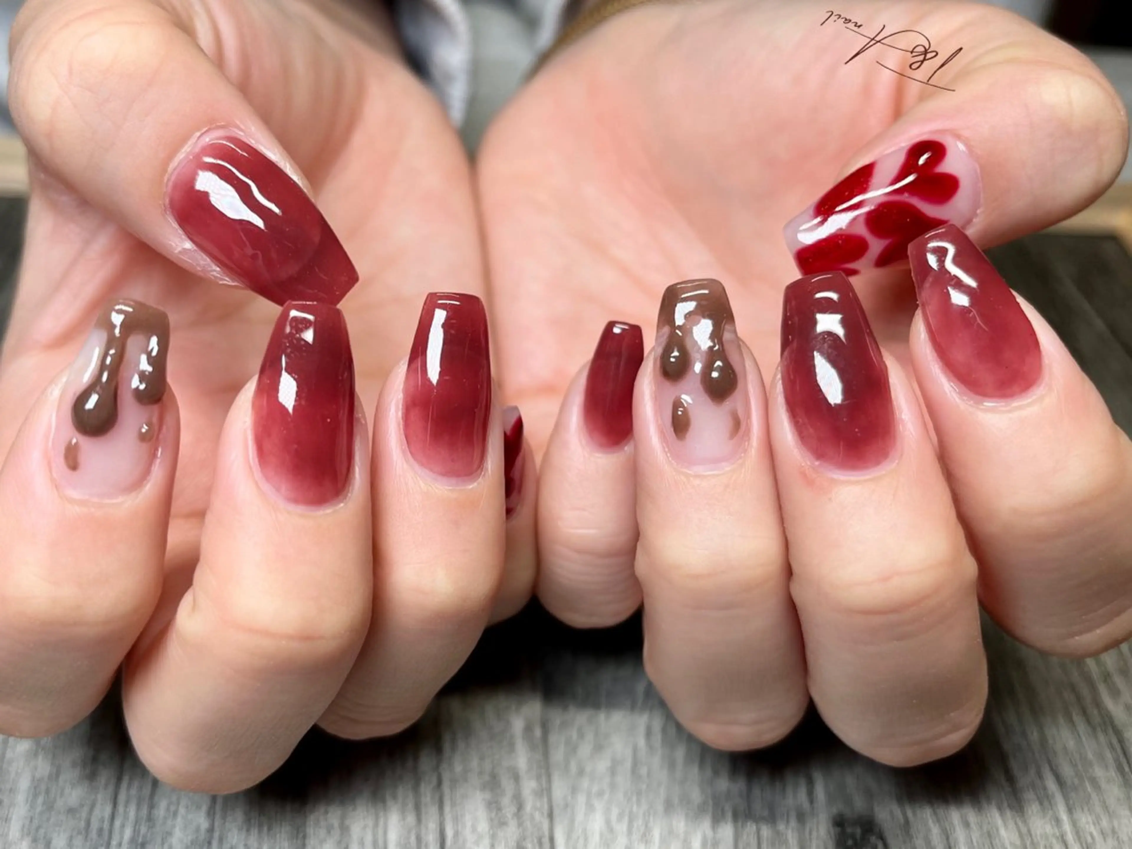 ネイル 長さ出し ジェルネイル ハート 赤色 スカルプネイル ハンドネイル T&A nailのネイルデザイン