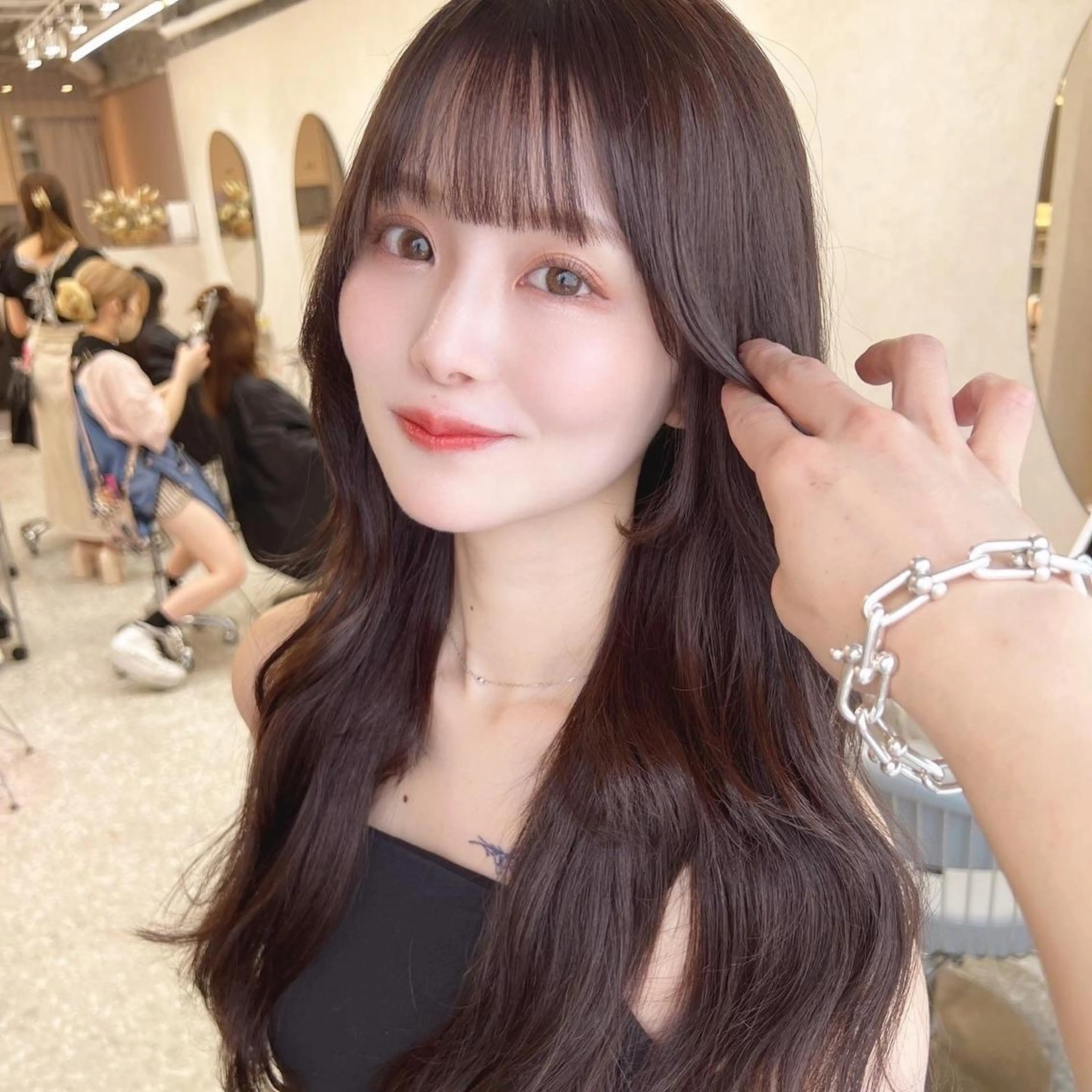 セミロング くびれヘア 顔周りカット 韓国風ヘア カット ヘアカラー トリートメント 新宿/韓国レイヤー/ 髪質改善/佐藤航のヘアスタイル