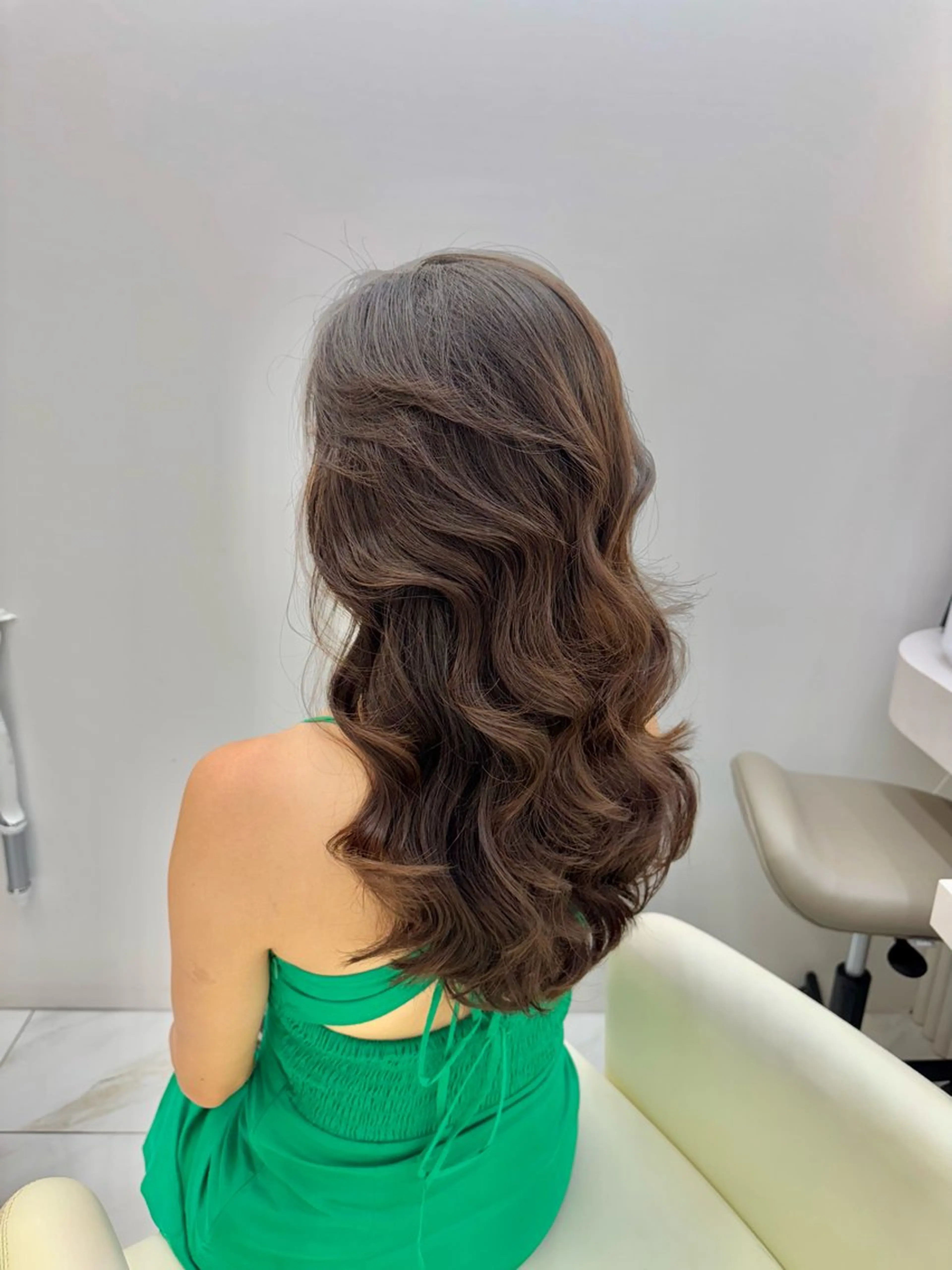 ロング ARMONY OMOTESANDO所属・コテ巻き風パーマ🌀 佐藤潤希のヘアスタイル